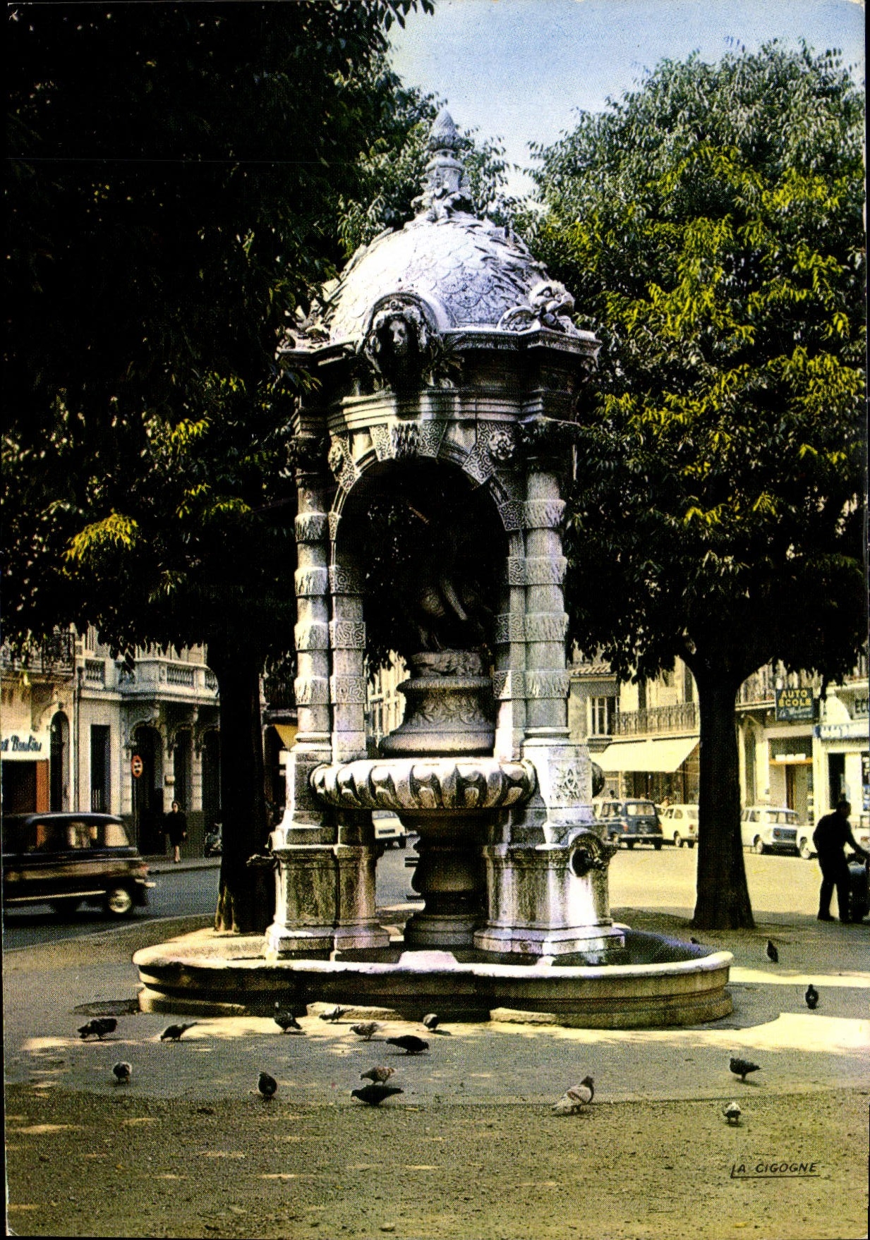 CPM Bordeaux Gironde La Fontaine de la Place Charles Gruet 