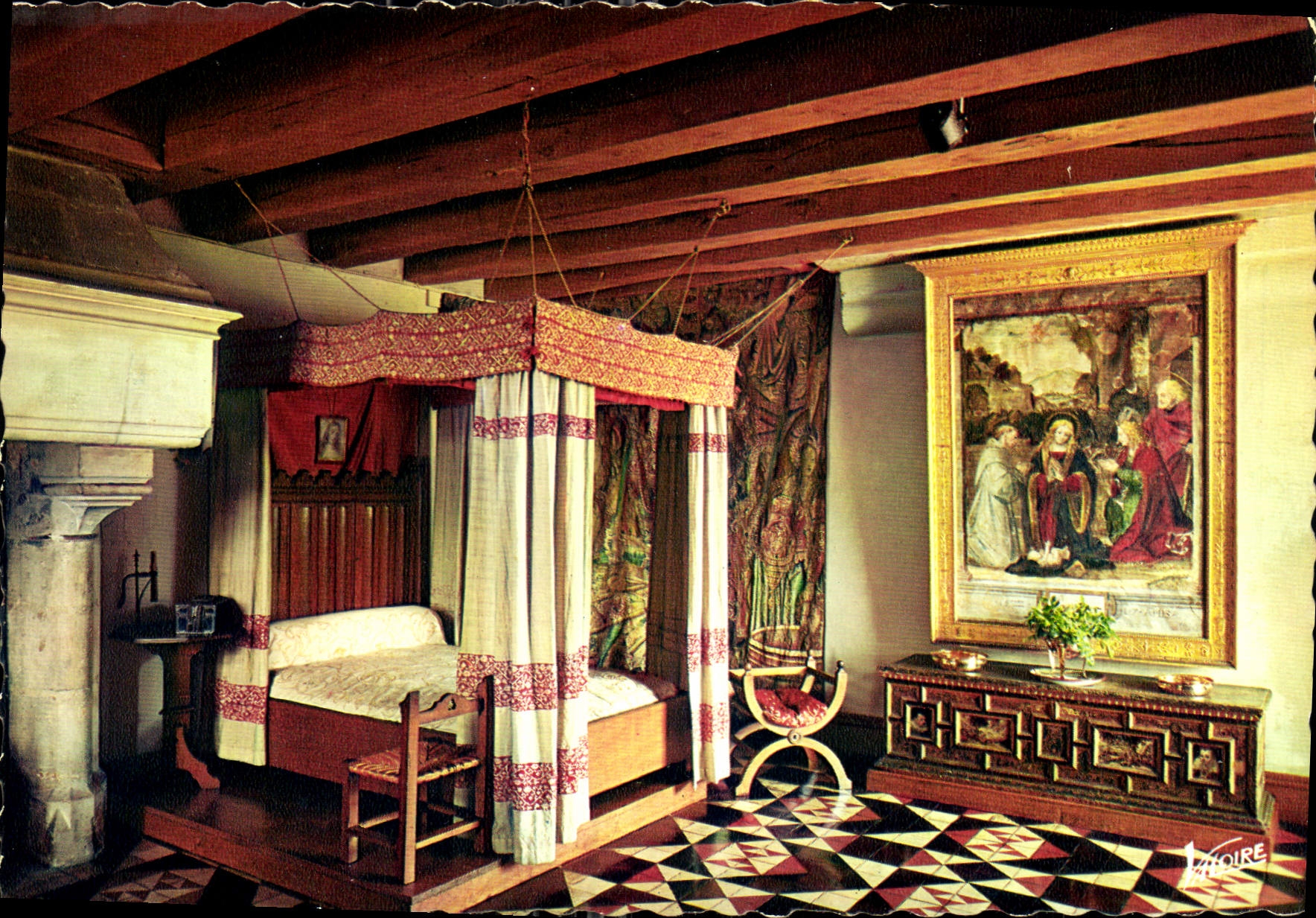 CPM Langeais Indre et Loire Le Chateau XV siecle La Chambre de Luini 