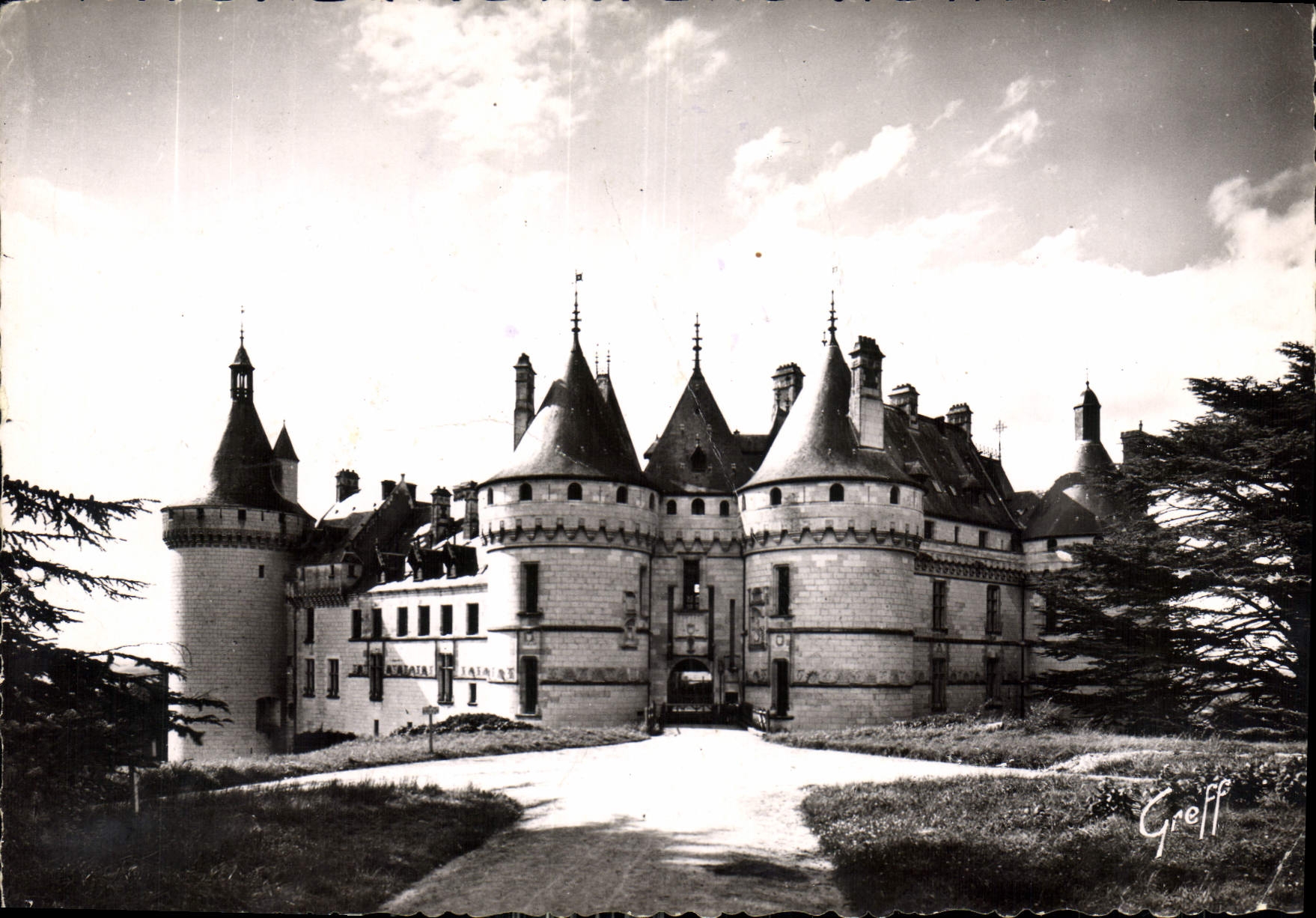CPM En Touraine Chaumont sur Loire le Chateau