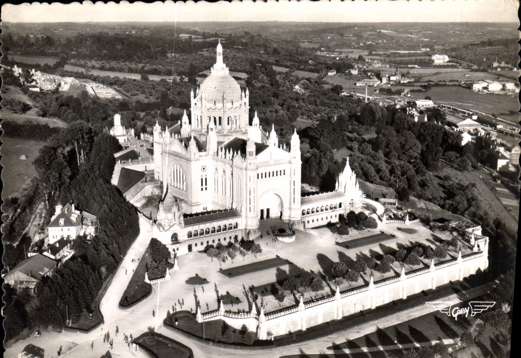 CPM La France Vue du Ciel Lisieux Calvados La Basilique 