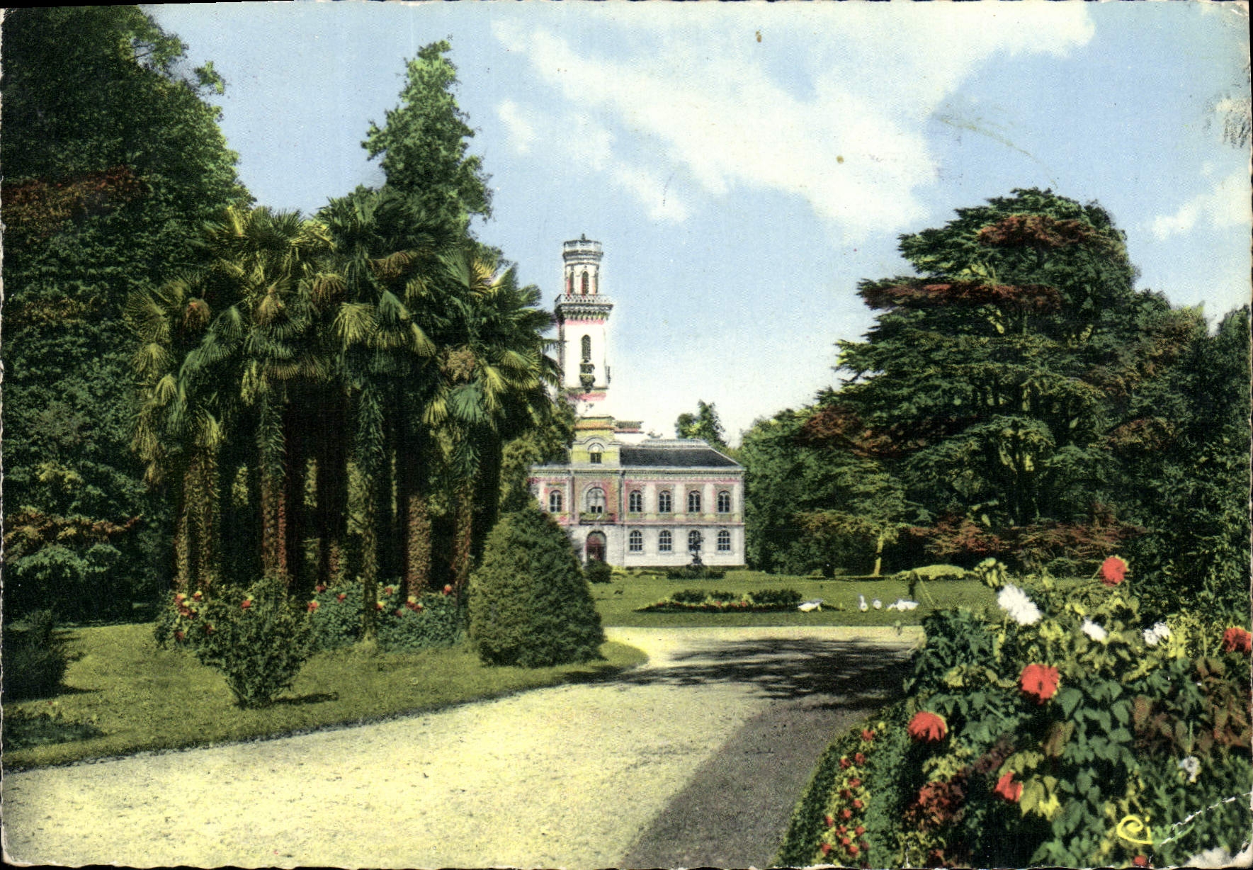 CPM Tarbes Le Musee et Jardin Massey 