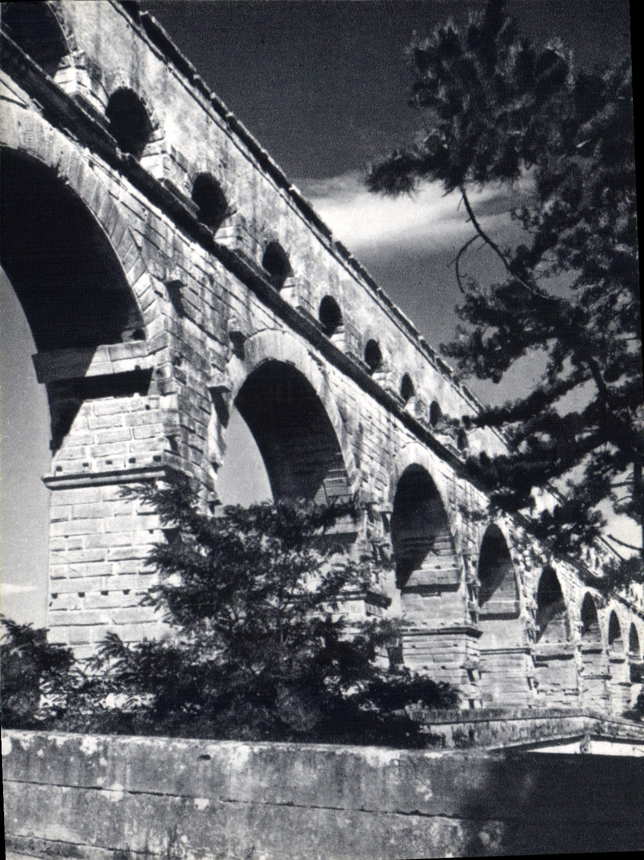 CPM Pont du Gard 