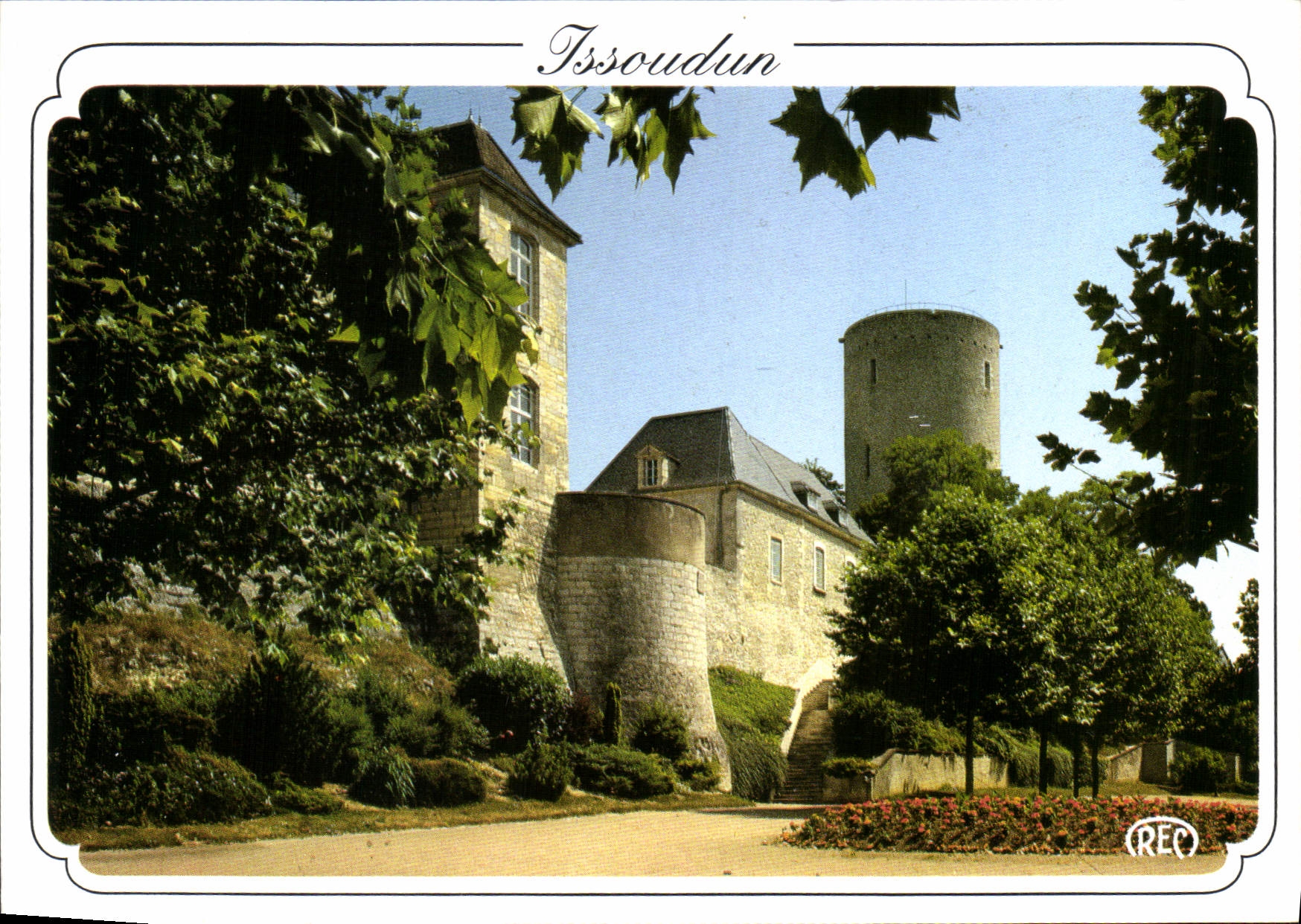 CPM Issoudun Indre Boulevard Champion La Tour Blanche