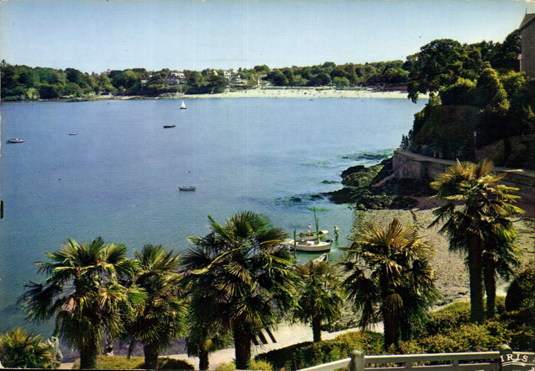 CPM Dinard Cote d'Emeraude Un aspect de la Promenade de Clair de Lune