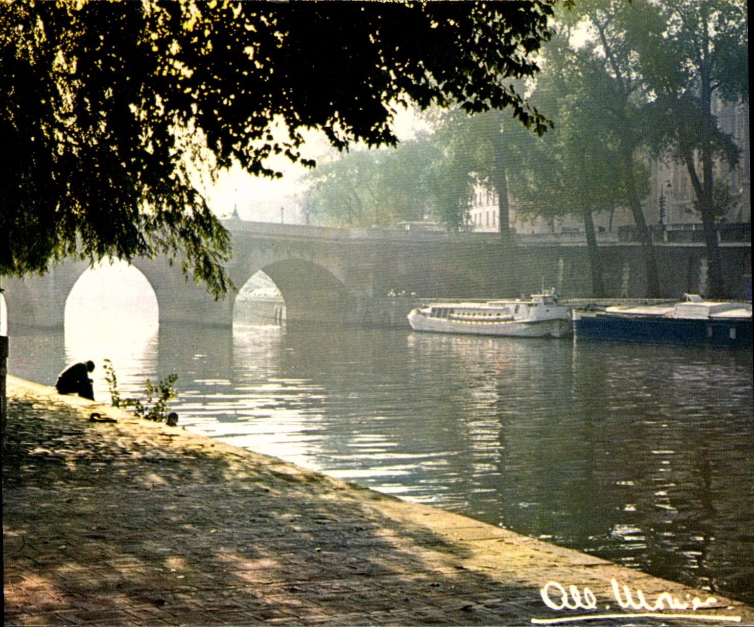 CPM Paris Pont Neuf sur la Seine 