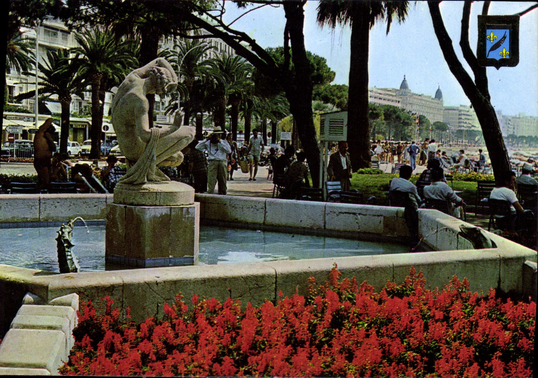 CPM Cannes Un coin Jardins de la Croissete