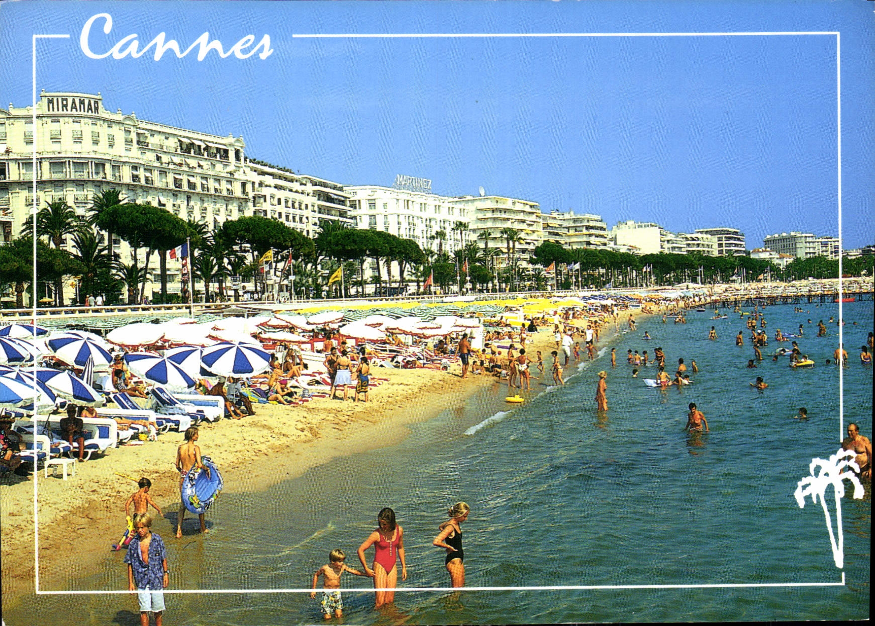 CPM La Cote d'Azur Inoubliable French Riviera Cannes La Plage La Croisette 