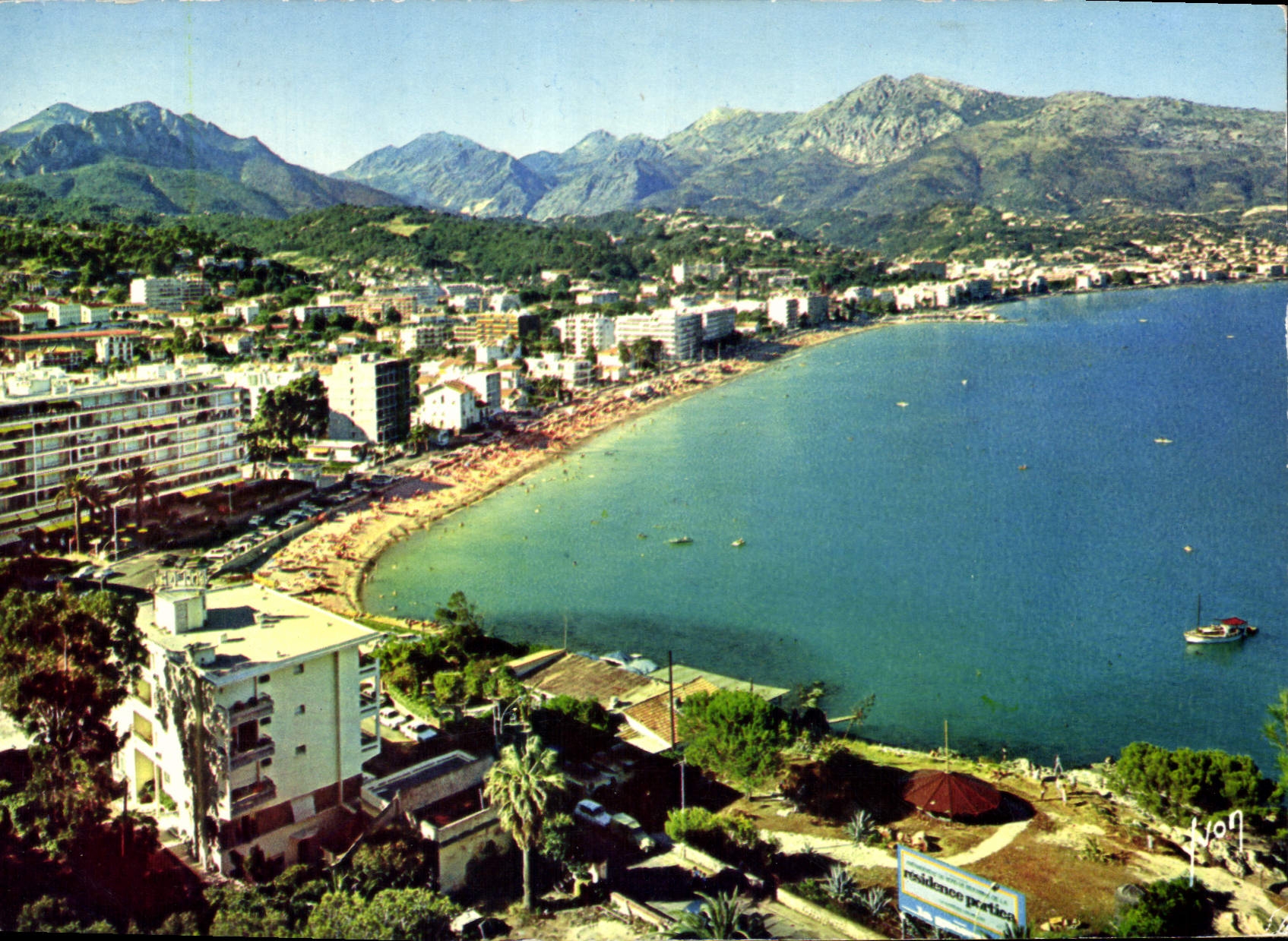 CPM Couleurs et Lumiere de France La Cote miracle de la nature Cap Martin Alpes Maritimes Ses Plages