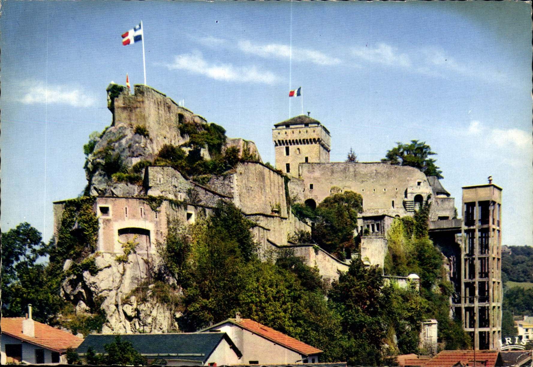 CPM Lourdes Le Chateau Fort 