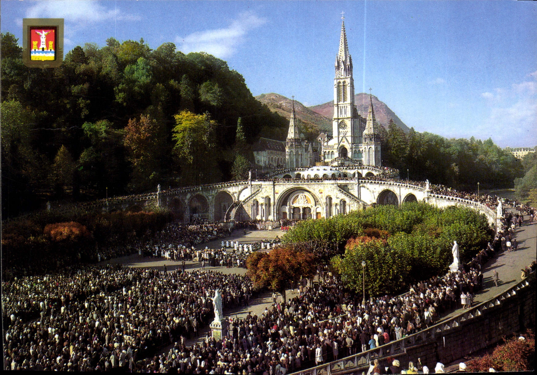 CPM Lourdes Messe sur l'Esplanade du Rosaire 