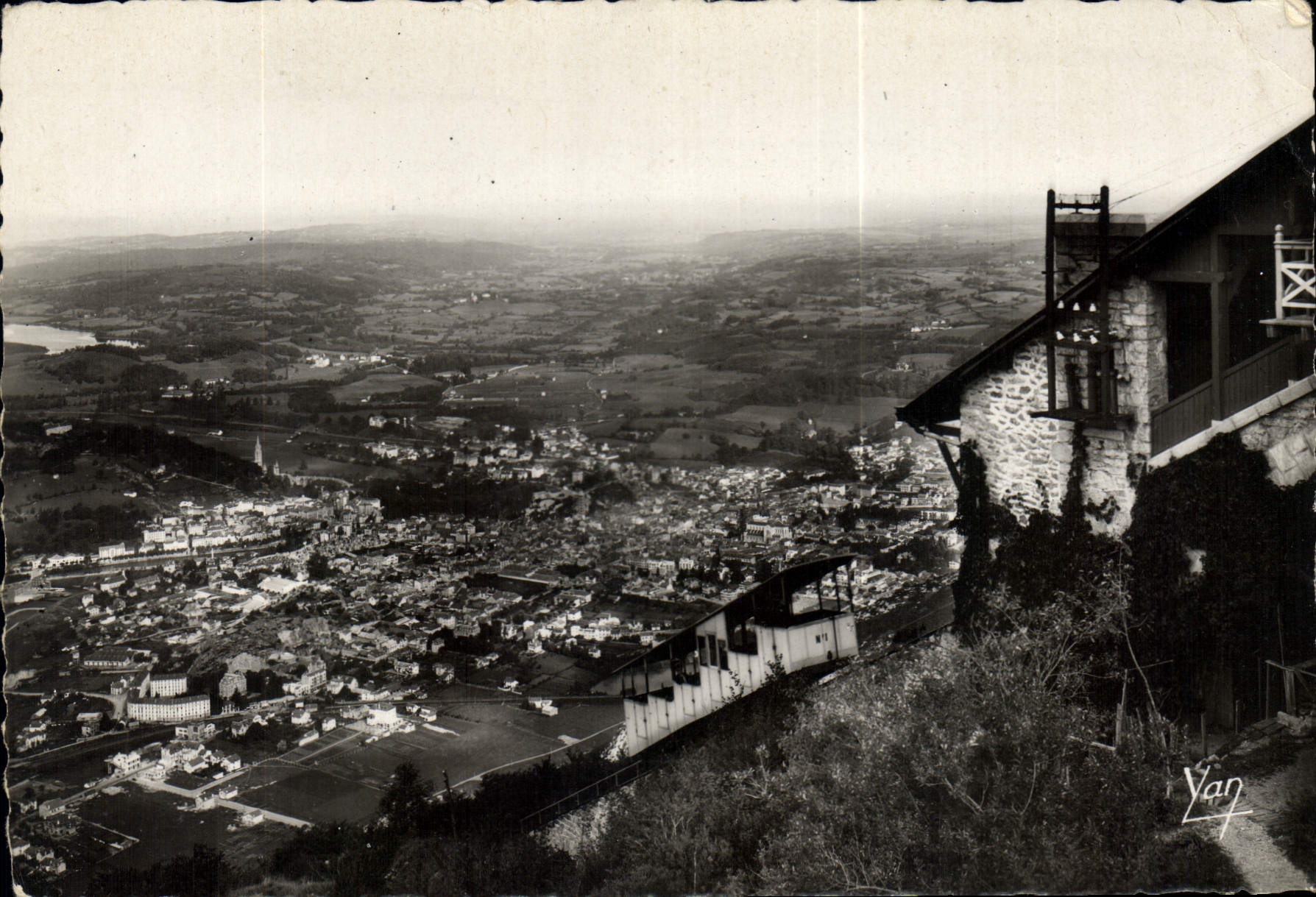 CPM Lourdes Vue prise de la gare superieure du Pic du Jer 