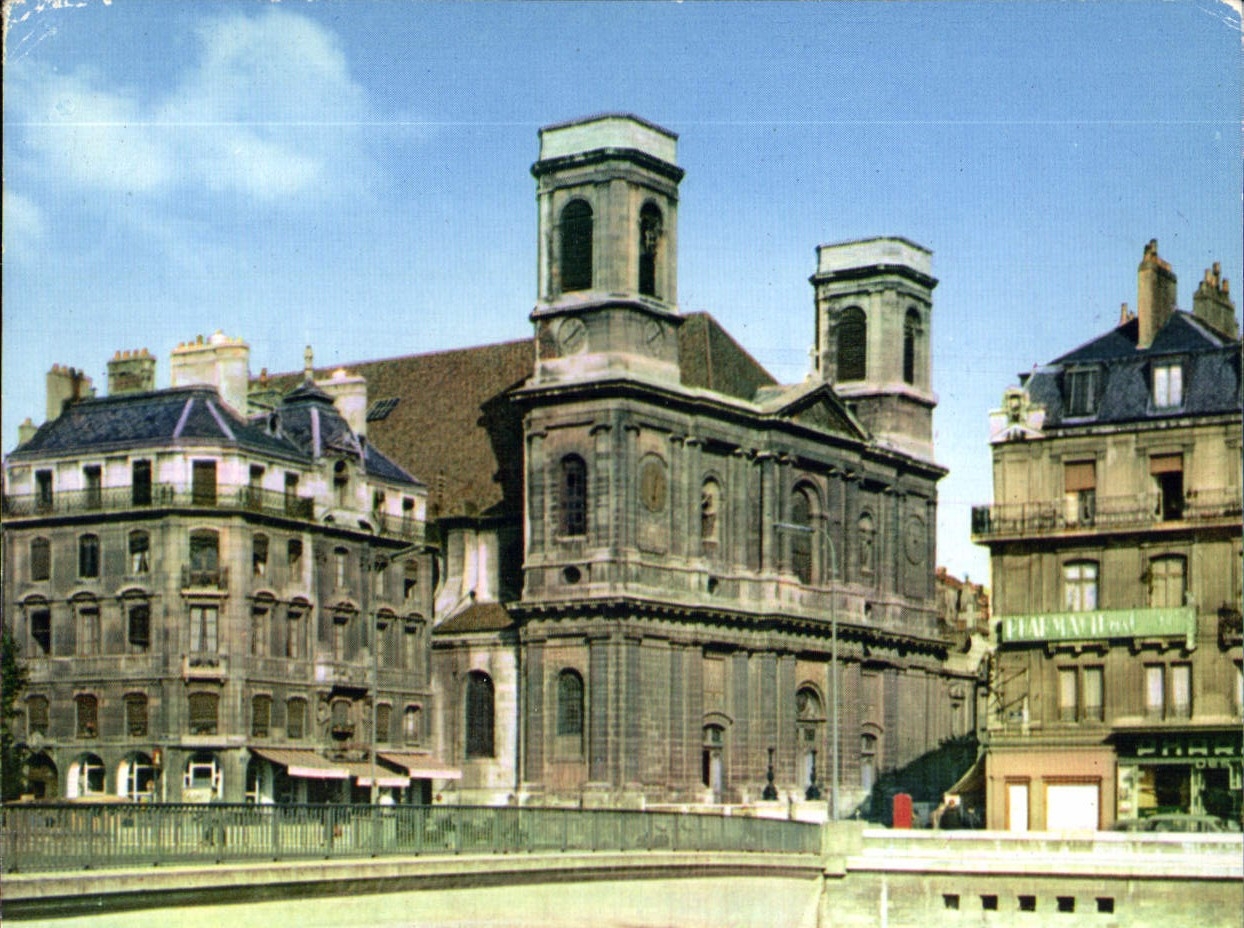 CPM Couleurs et Lumiere de France Besancon Doubs Le nouveau Pont Battant et l'Eglise Sainte Madelein