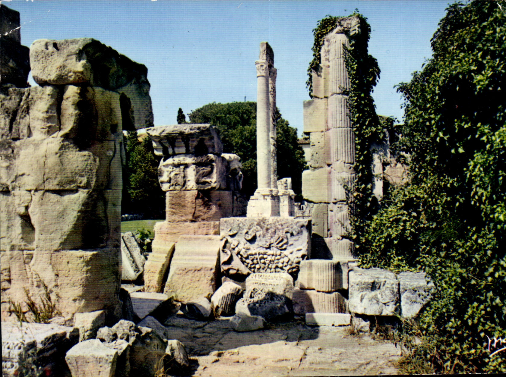 CPM La Provence Romaine Arles Le Theatre Antique