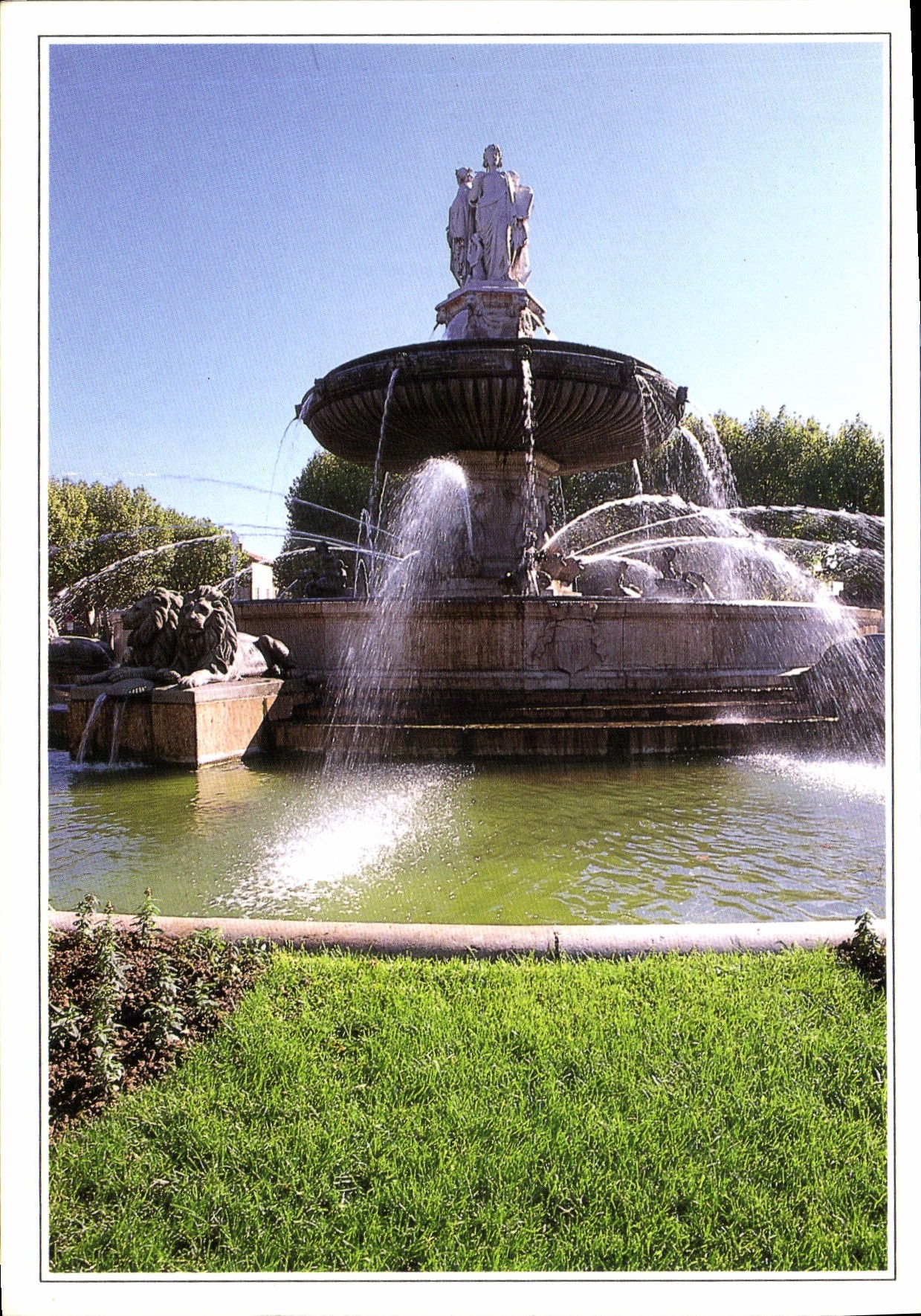 CPM Aix en Provence La Grande Fontaine sur la Rotende