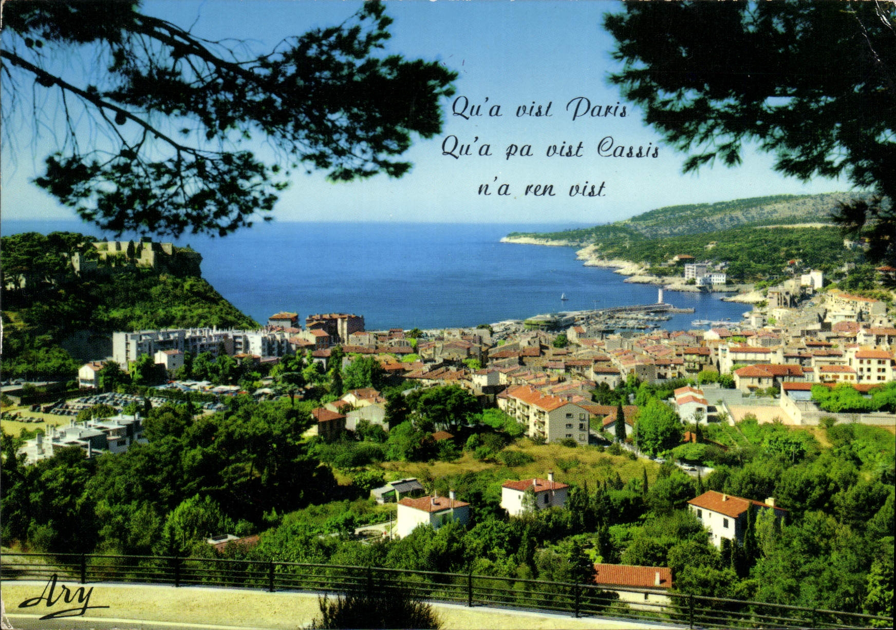 CPM Cassis B du R vue generale 