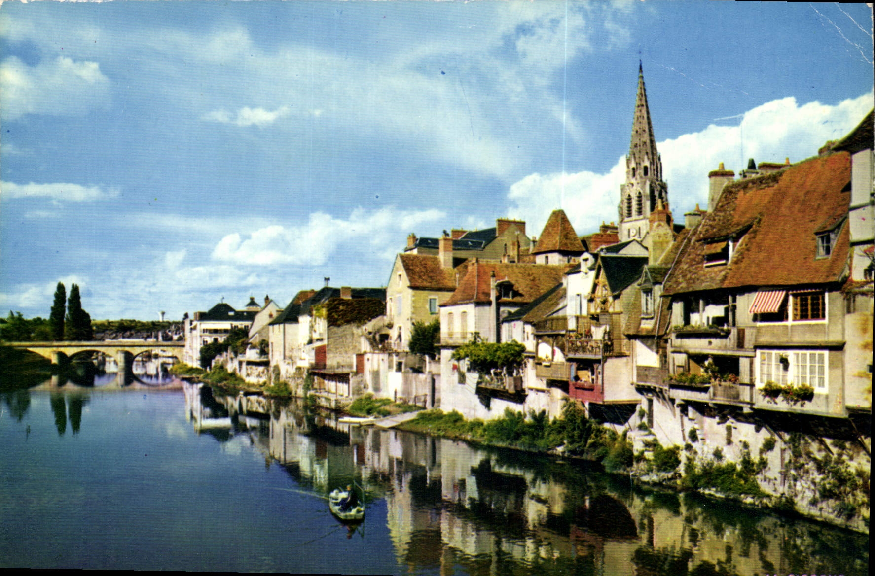 CPM Argenton sur Creuse Indre Vieilles Maisons a Galeries au bord de la Creuse