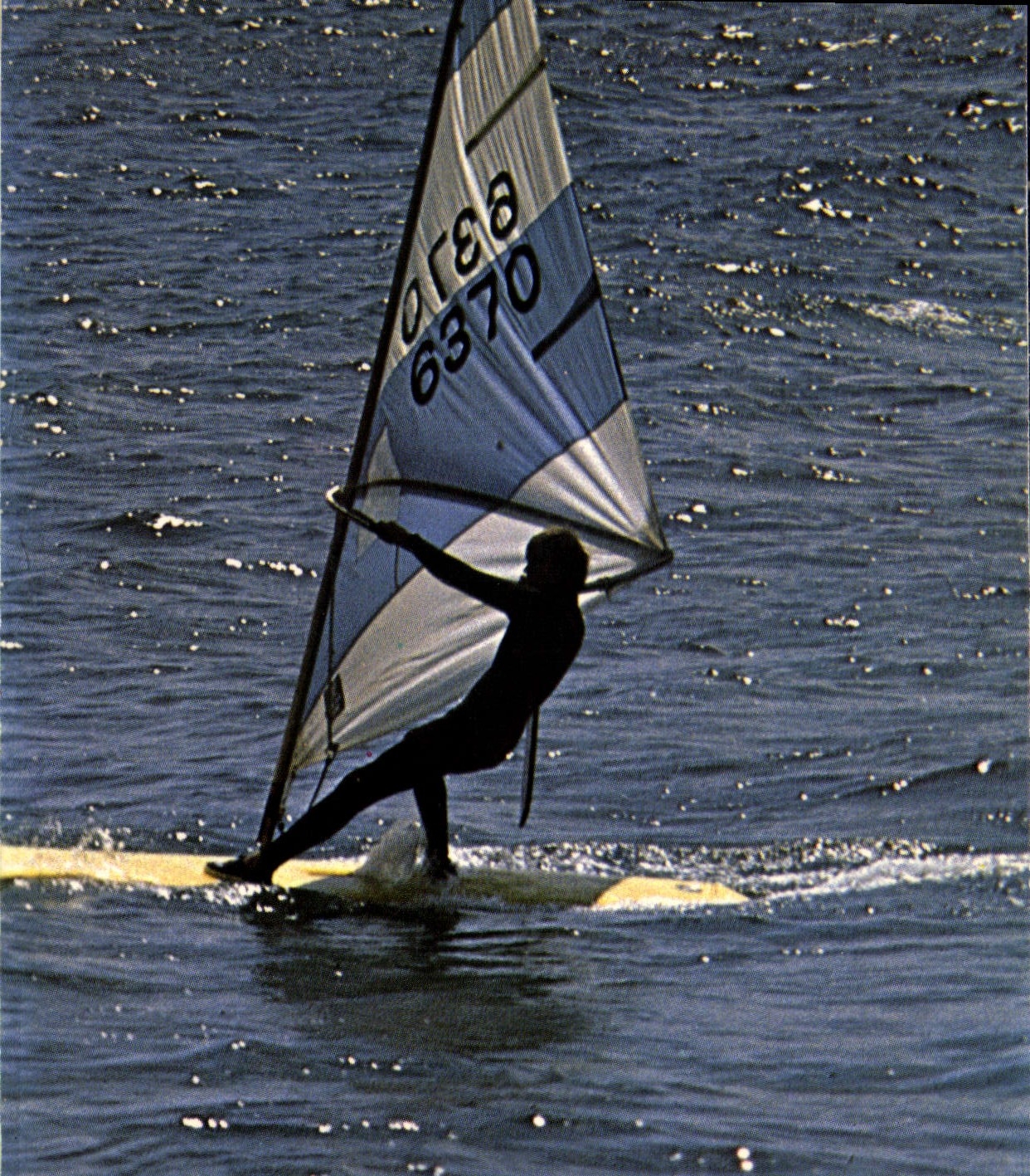 CPM Lumiere et Beaute de la Cote d'Azur Windsurfers en Mediterranee