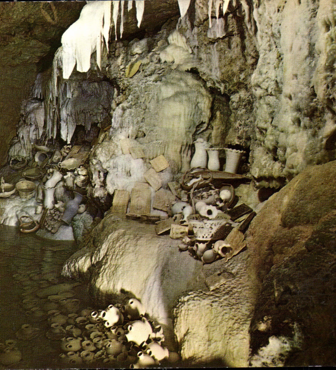CPM En Touraine Savonnieres Grottes Petrifiantes des caves Gouttieres Nouvelles Grottes Gilles Casca