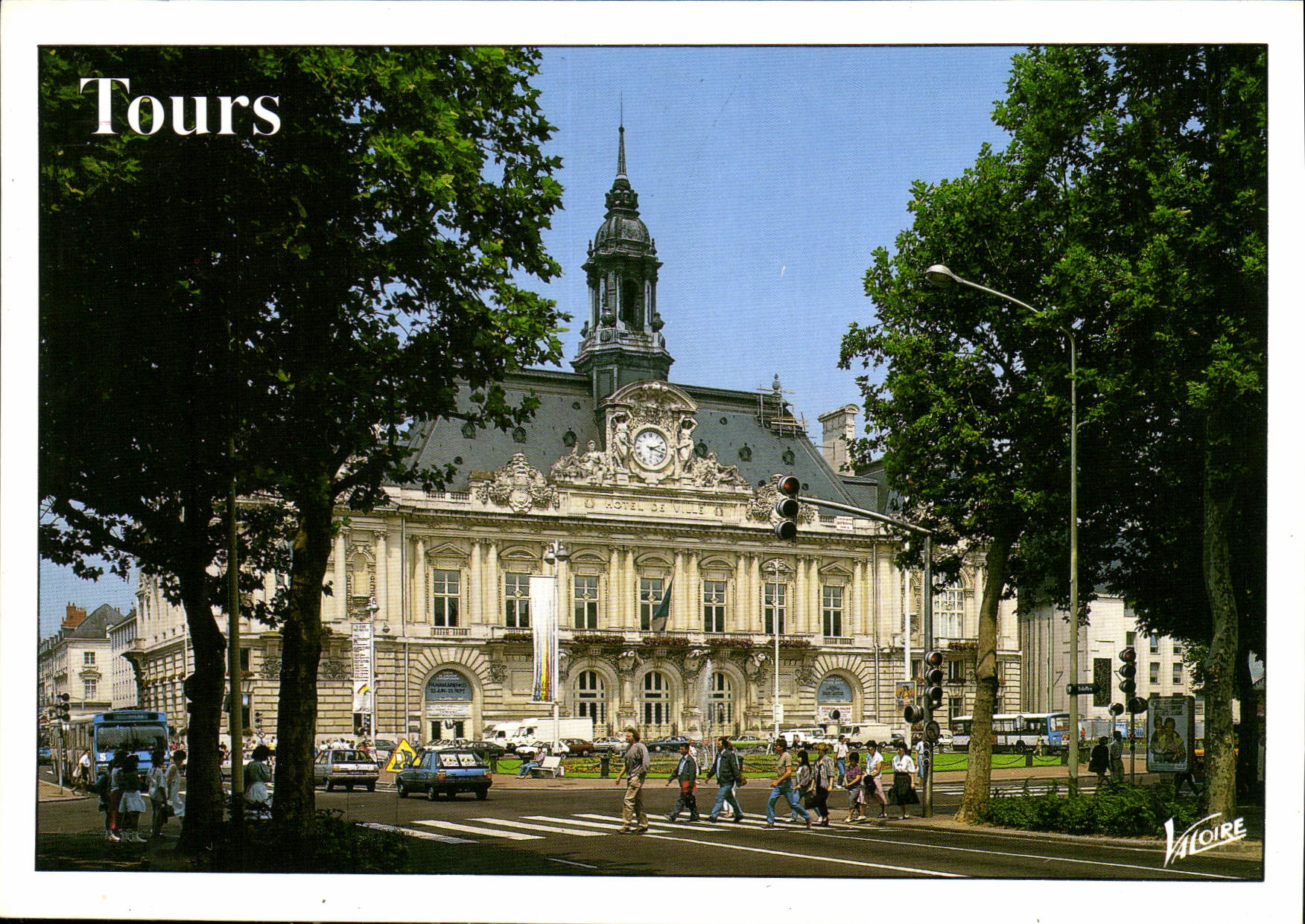 CPM Les Merveilles du Val de Loire Tours Indre et Loire l'Hotel de Ville Place Jean Jaures 
