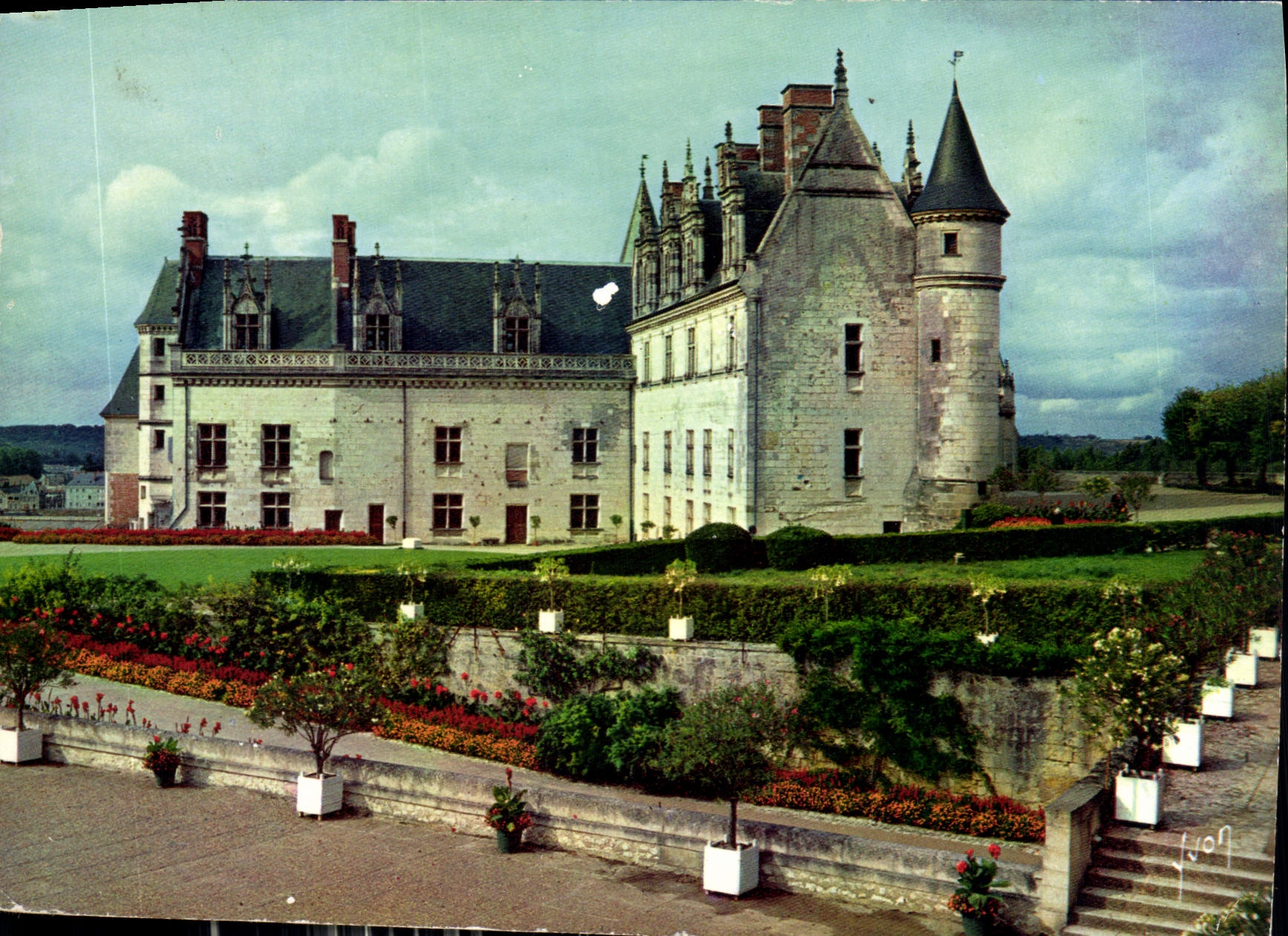CPM Couleurs et lumiere de France Val de Loire Chateau d'Amboise Indre et Loire 