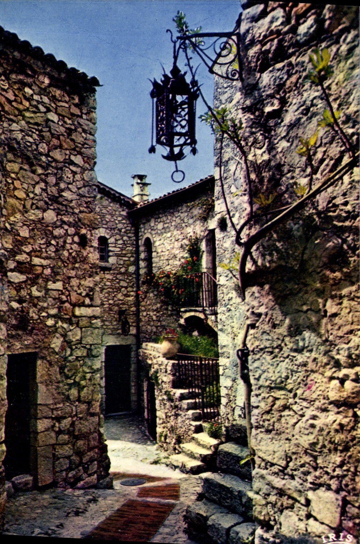 CPM La Cote d'Azur French Riviera Eze village le palais du Prince de Suede