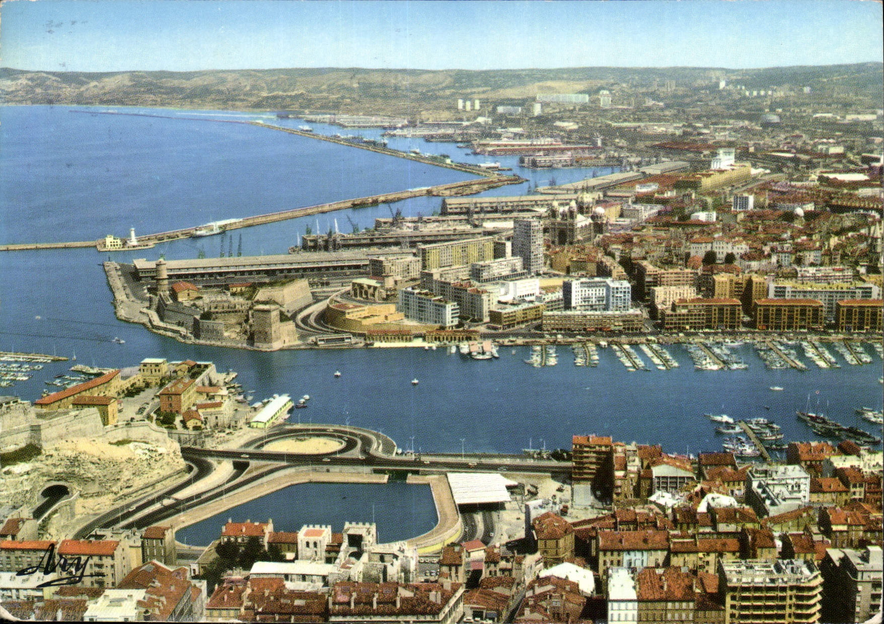 CPM Marseille Le Port et l'entree du tunnel 