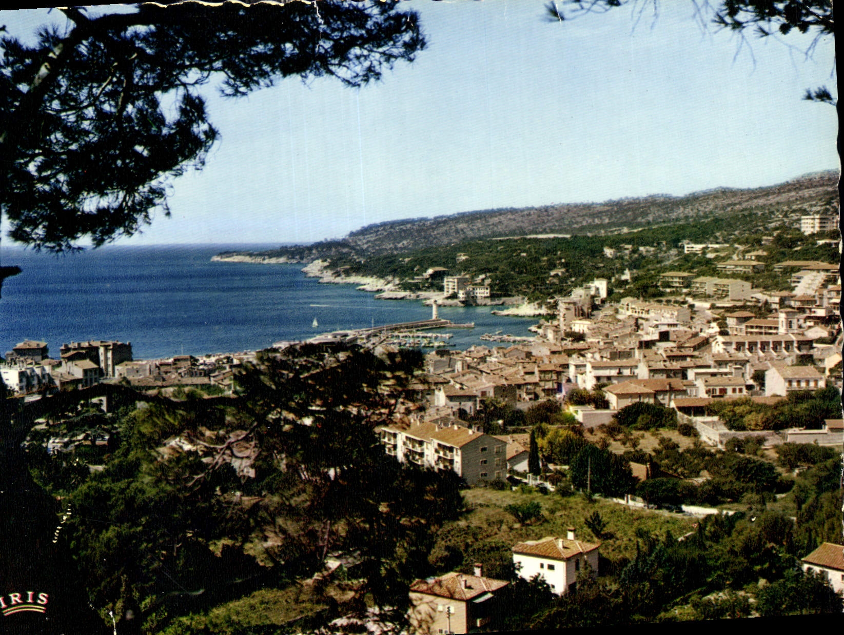 CPM Reflets de Provence Cassis sur Mer B du R vue generale