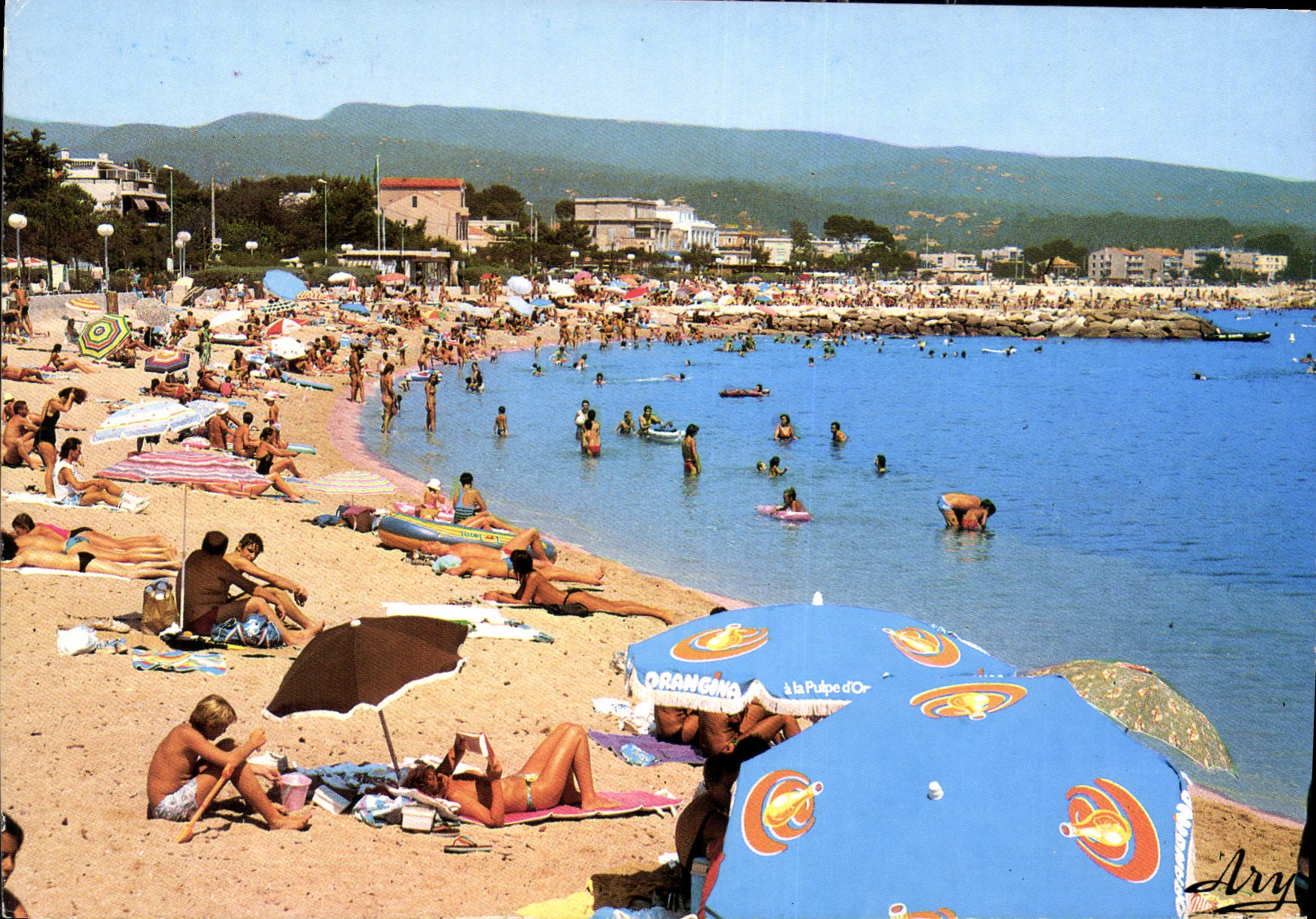 CPM La Cote d'Azur La Ciotat la plage 