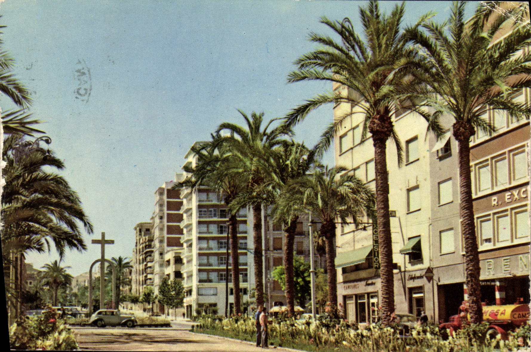 CPM Alicante Promenade du Dr Ordes et Croix des Heros tombes 