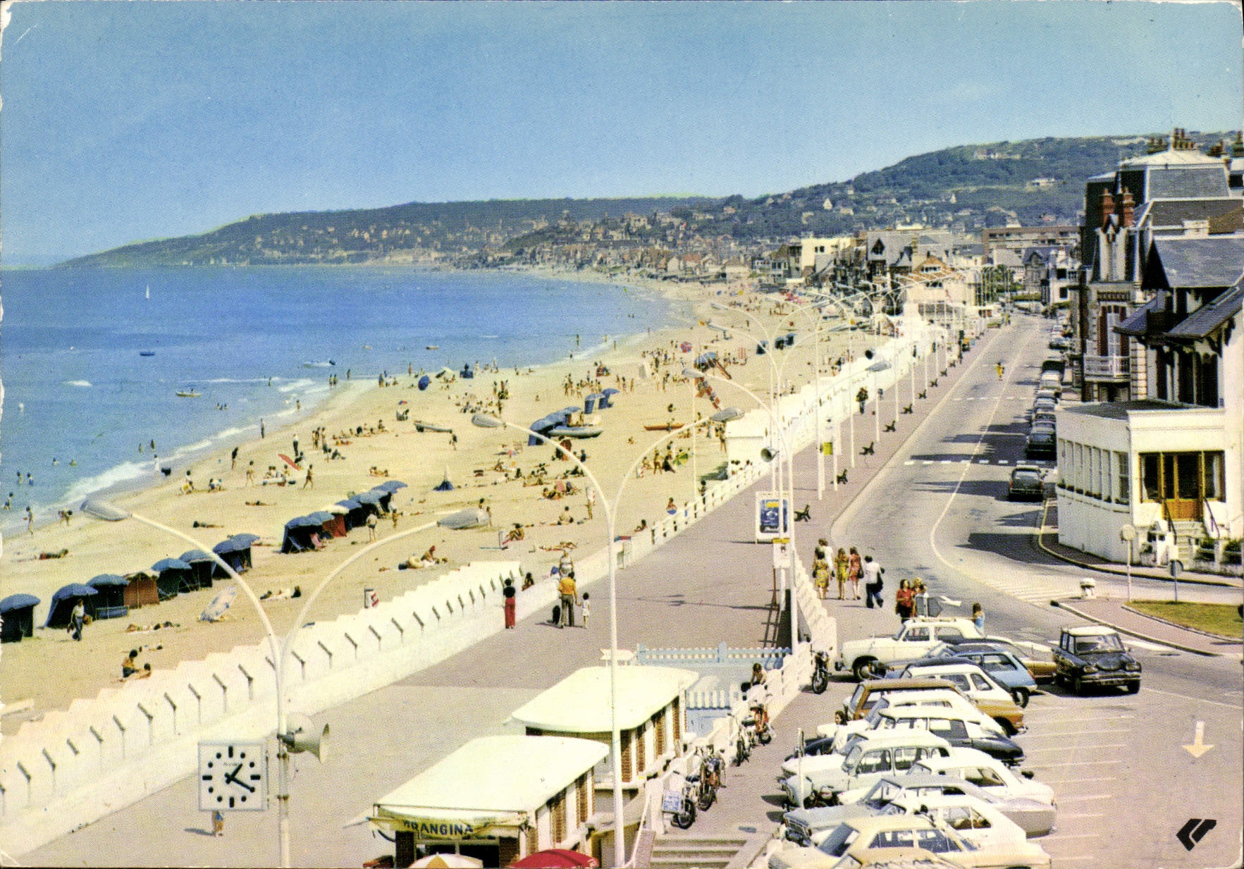 CPM Villers s/Mer la Promenade et la Plage