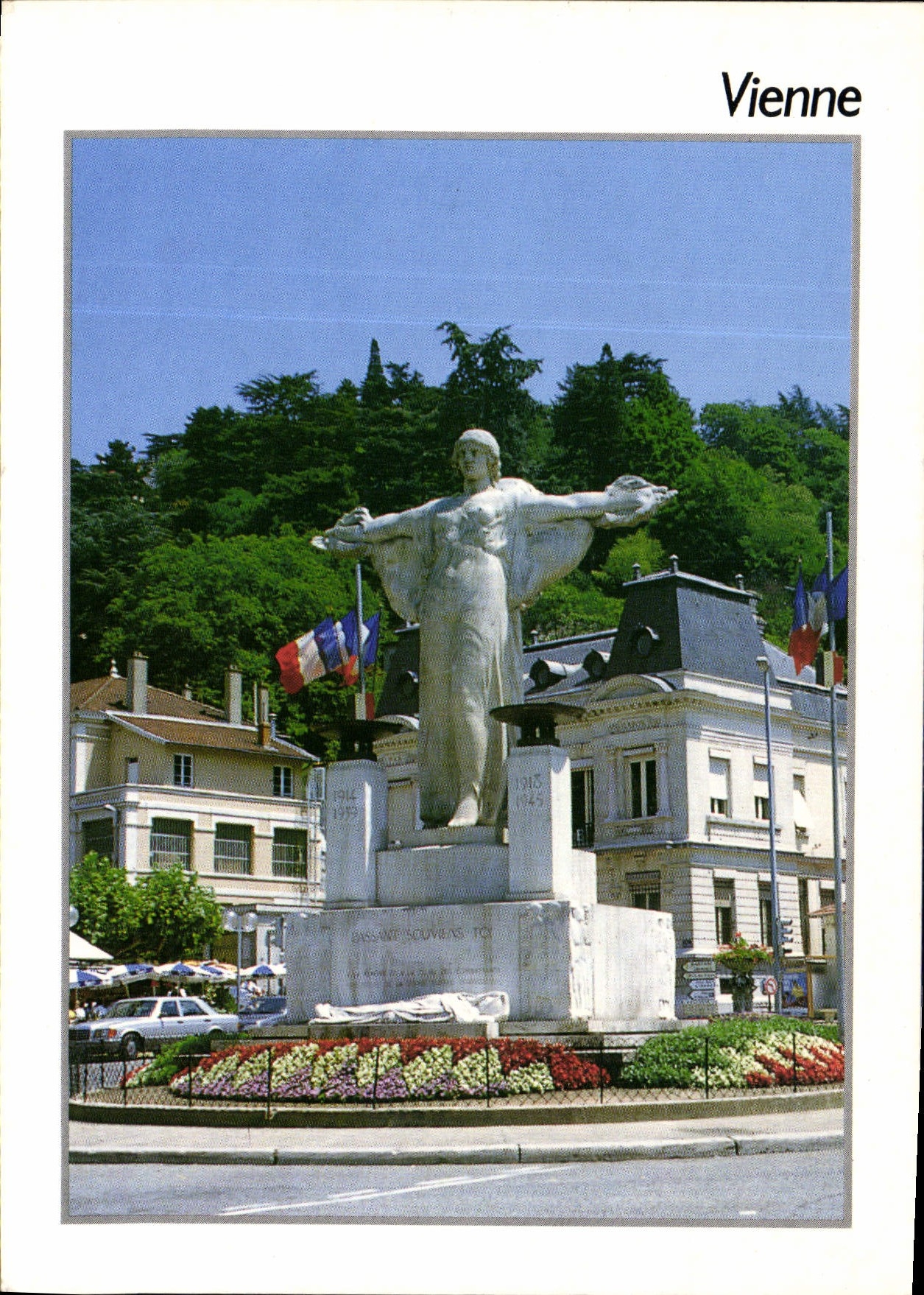 CPM Vienne Isere Monument aux morts 