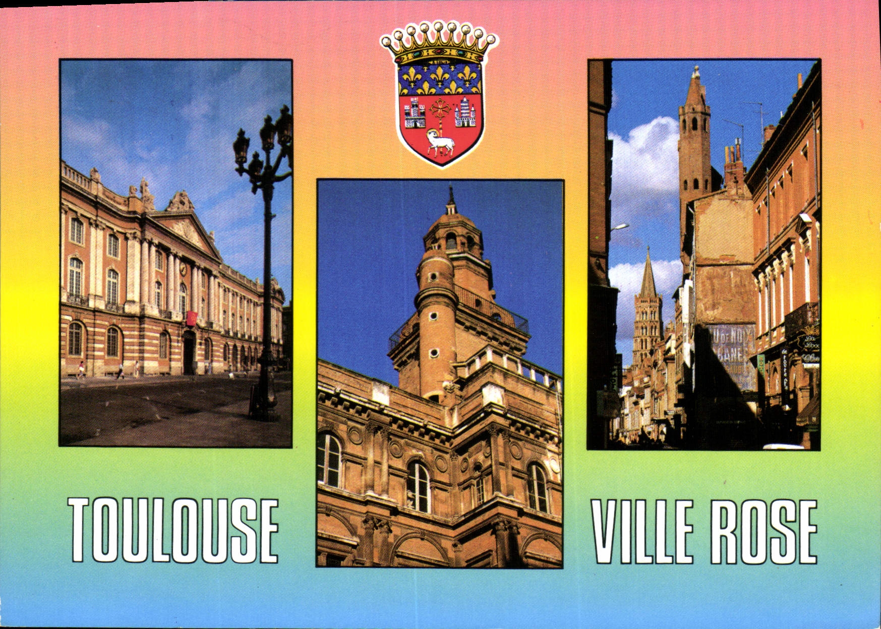 CPM Toulouse la ville rose le Capitole l'hotel d'Assezat la rue du Taur avec le clocher de Notre Dam