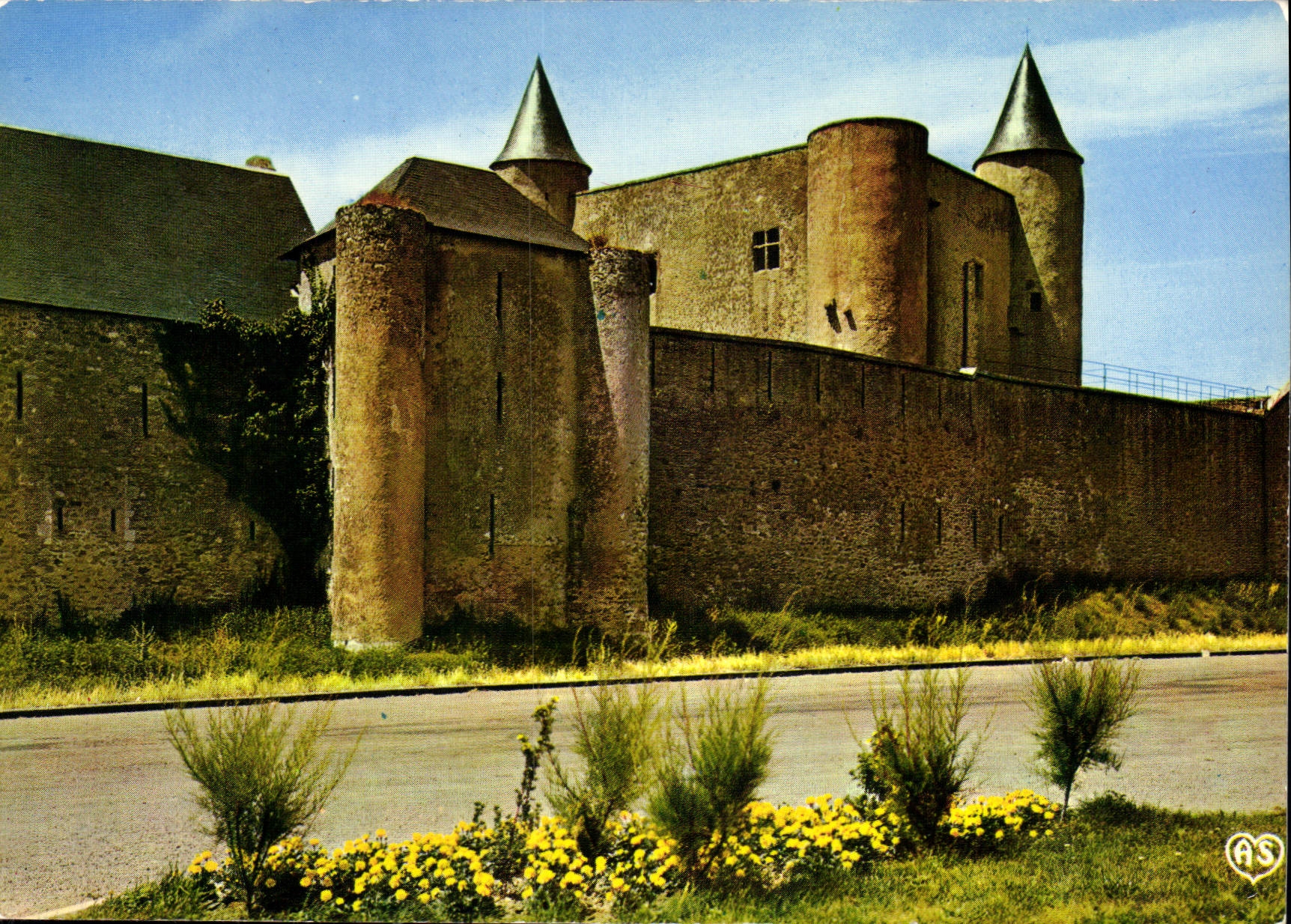 CPM Noirmoutier Vendee Le Chateau