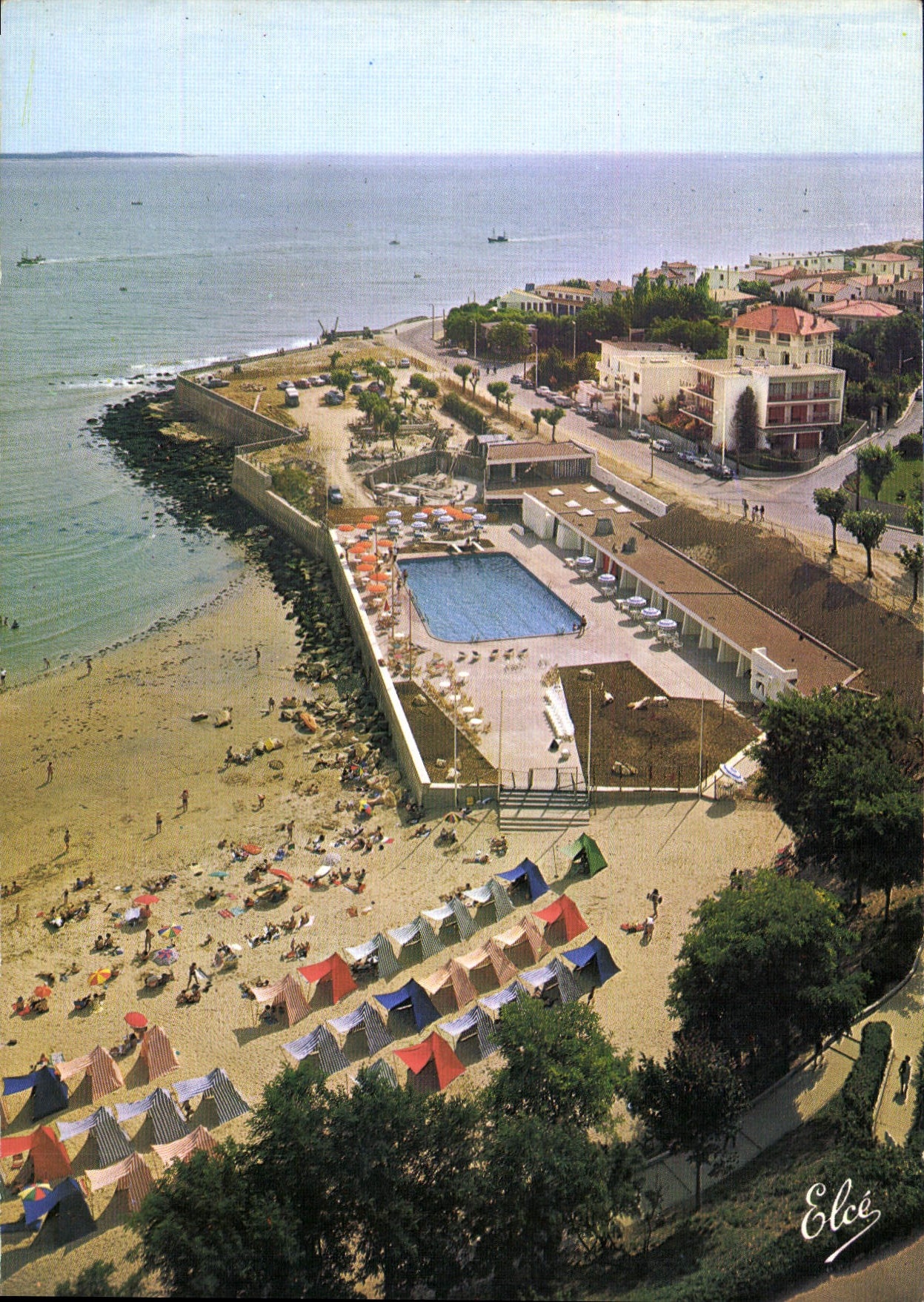 CPM Royan La Plage et la Nouvelle Piscine de Foncillon