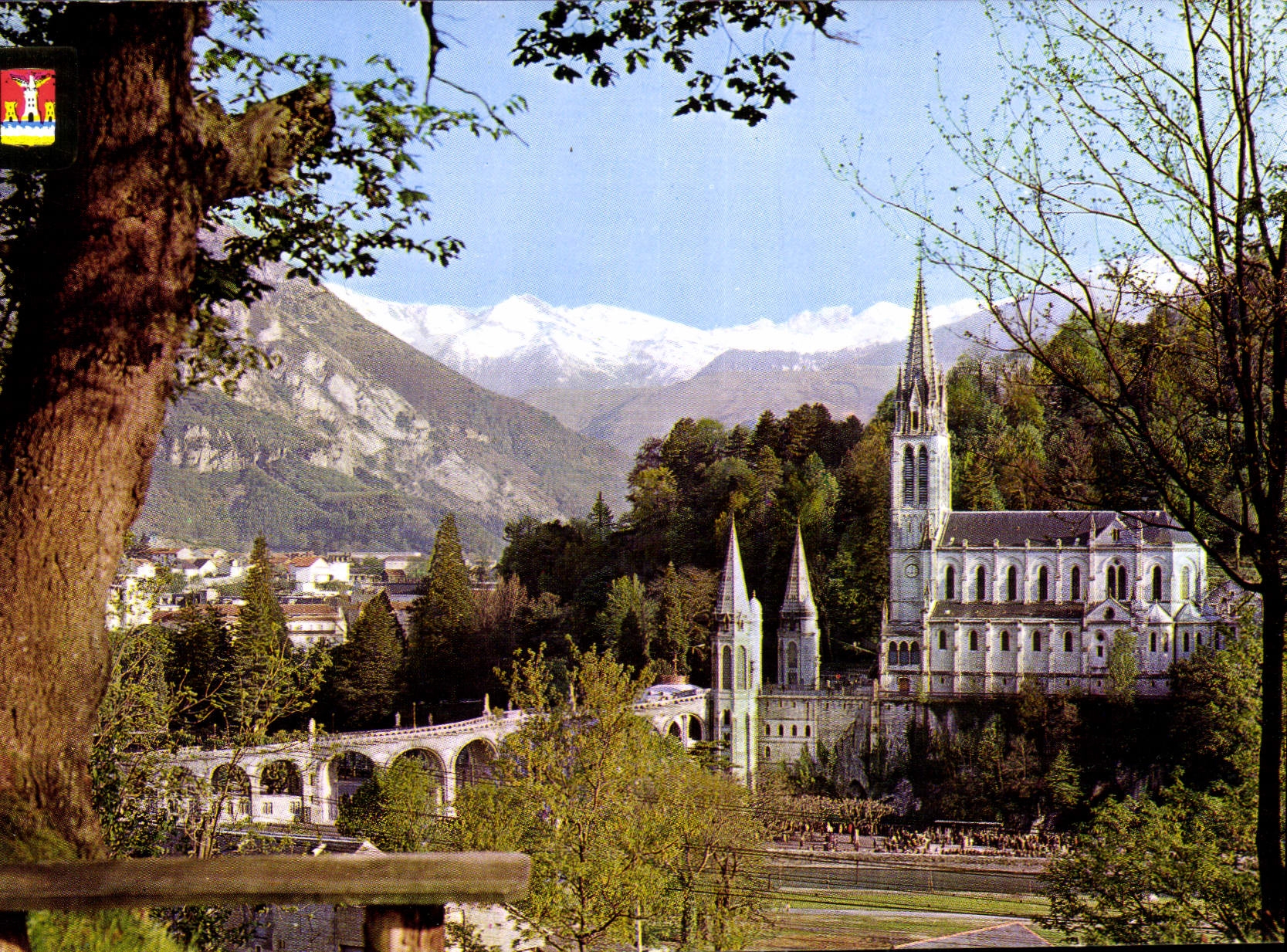 CPM Lourdes La Basilique et le Pic du Jer 