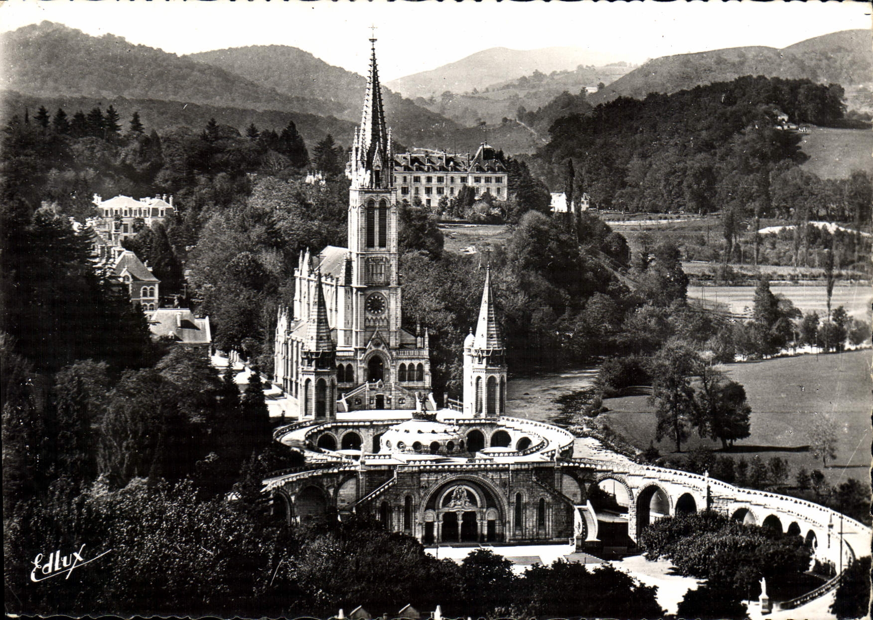 CPM Lourdes La Basilique et le Monument Interailie vus du Chateau Fort 