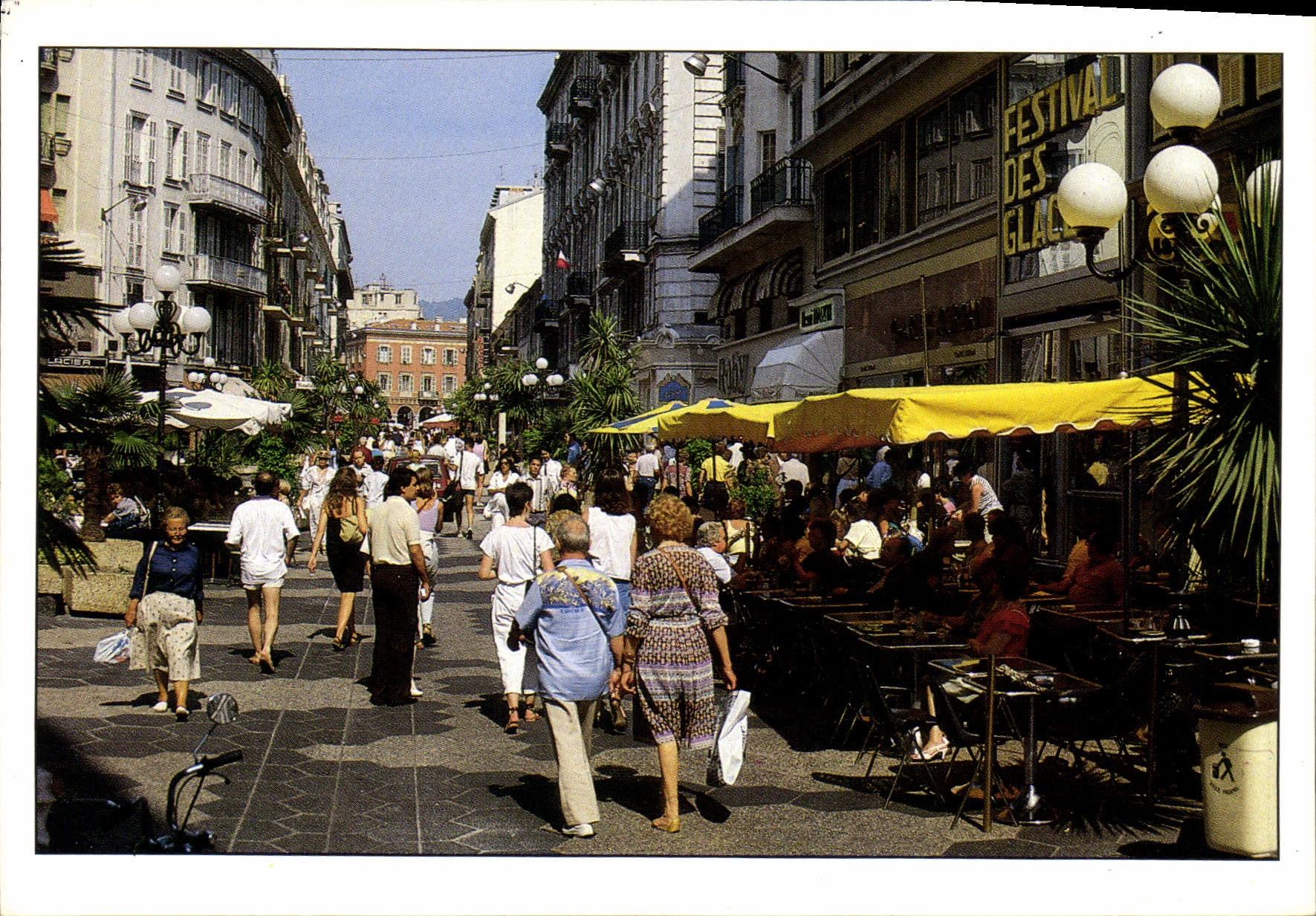 CPM Nice Rue pietonne 