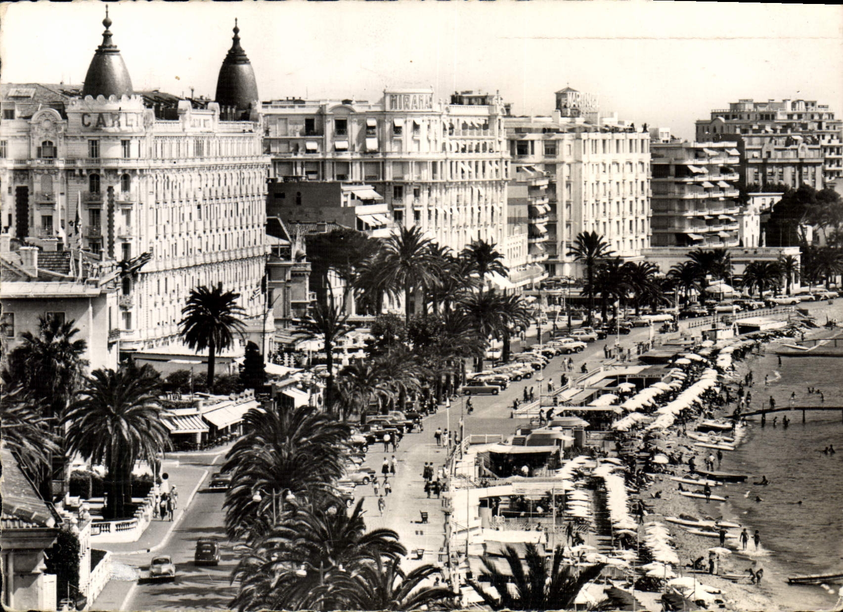 CPM La Cote d'Azur Cannes La Croisette et les Grands Hotels 