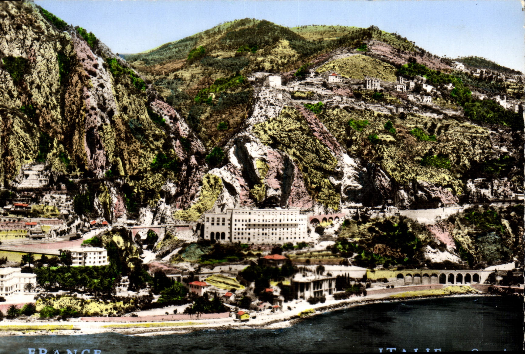CPM Cote d'Azur Menton Garavan Vue aerienne du Pont Saint Louis et la Frontiere Italienne