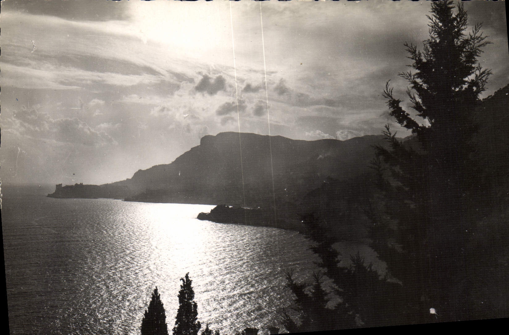 CPM La Cote d'Azur La Principaute de Monaco et la Tete de Chien vues de Roquebrune