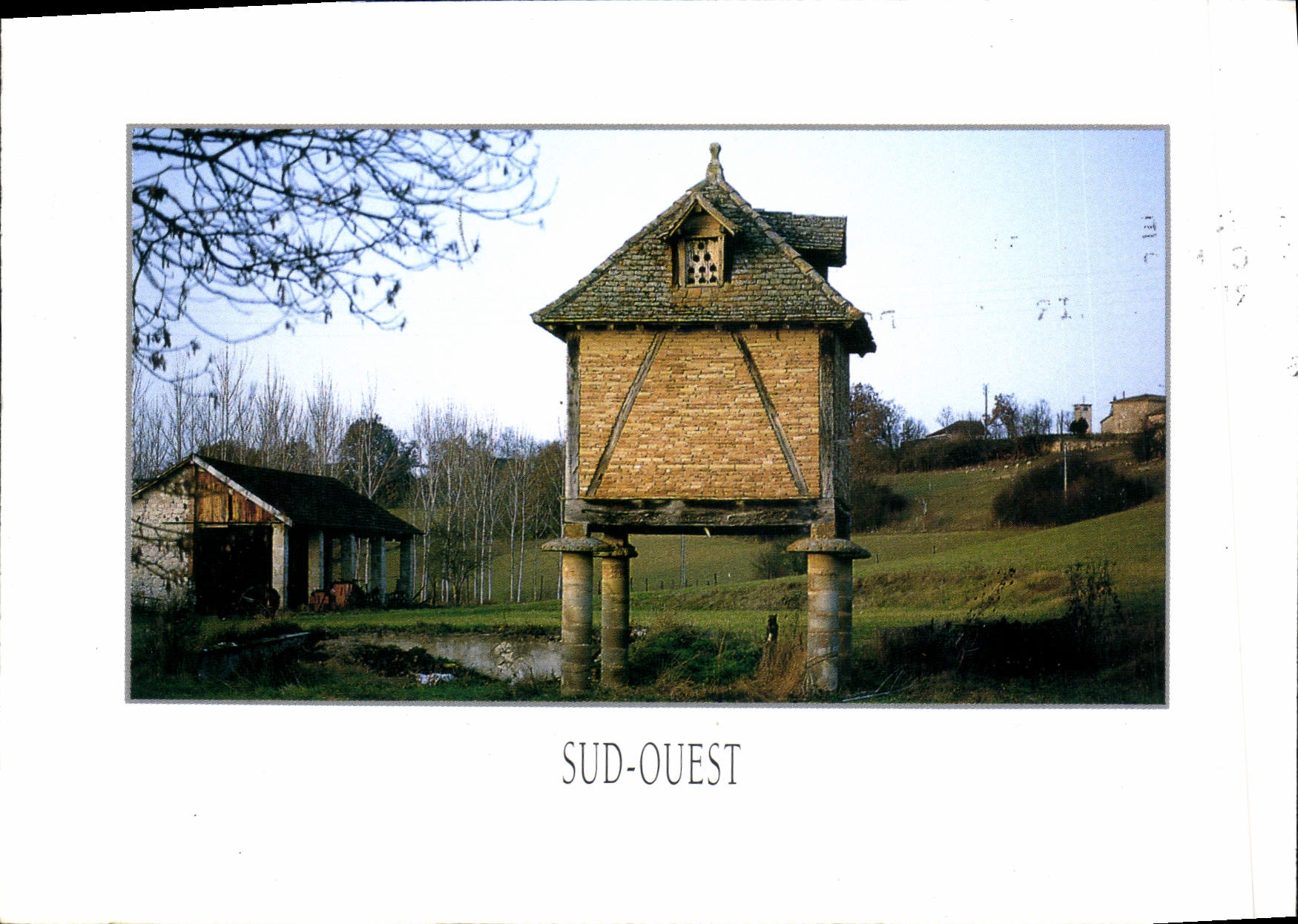 CPM Visage du Sud Ouest Pigeonnier 