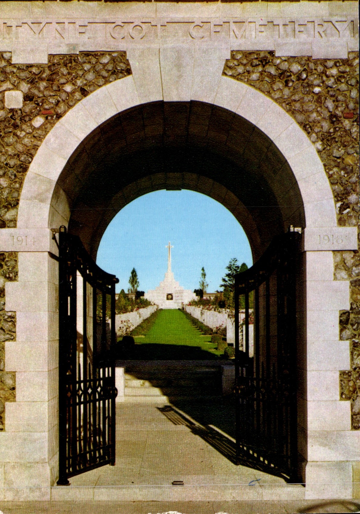 CPM Passchendaele Zonnebeke Yper Tyne Cot Cemetery