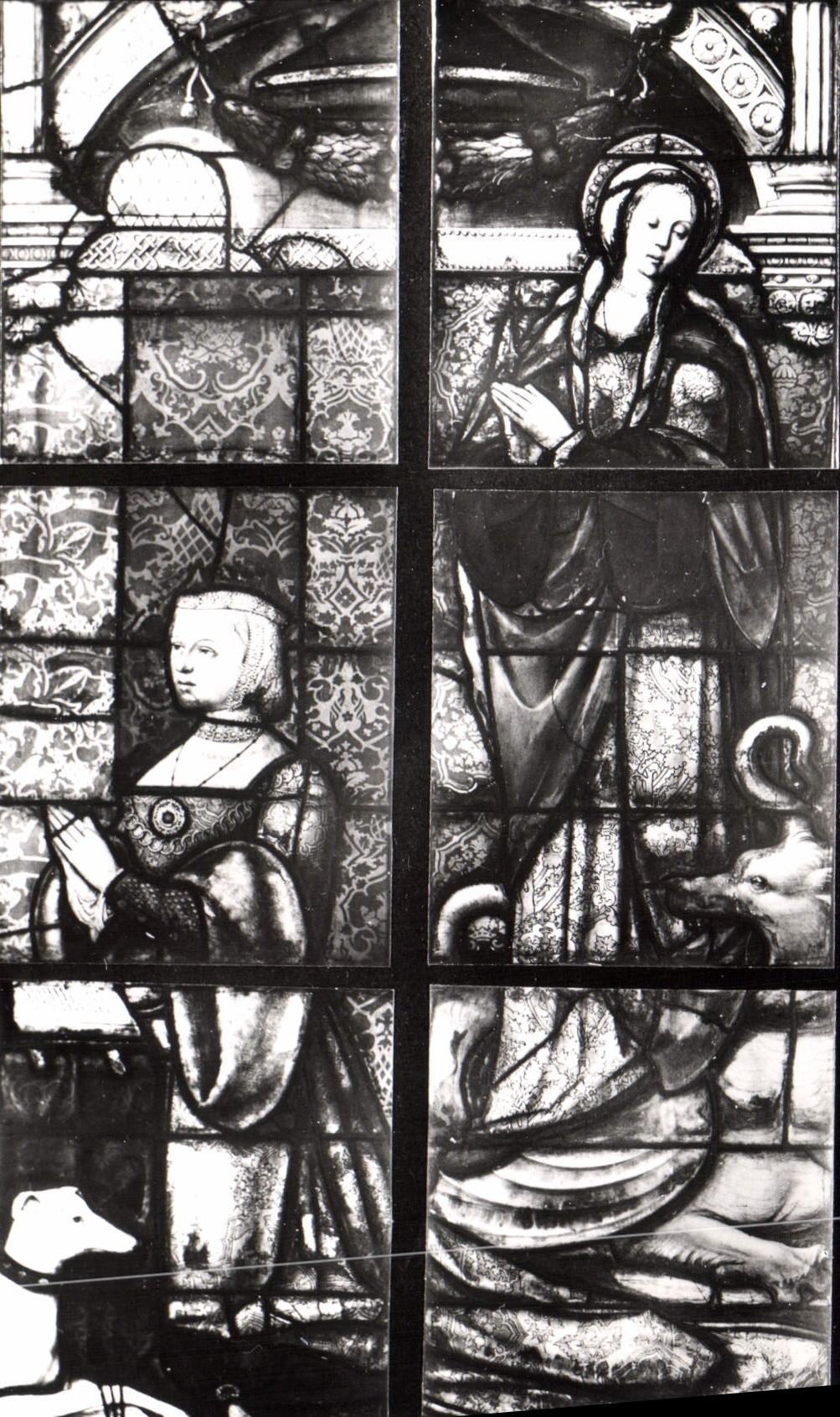 CPM Vitrail Marguerite d'Autriche et Sainte Marguerite Bourge en Bresse 