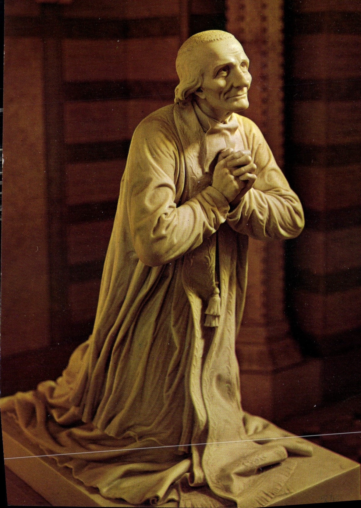 CPM Ars Ain Statue du Saint Cure d'Ars 