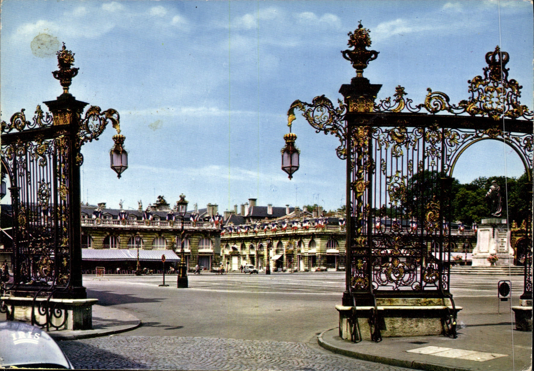 CPM Nancy M et M La Place Stanislas et les grilles en fer forge de Jean Lamour 