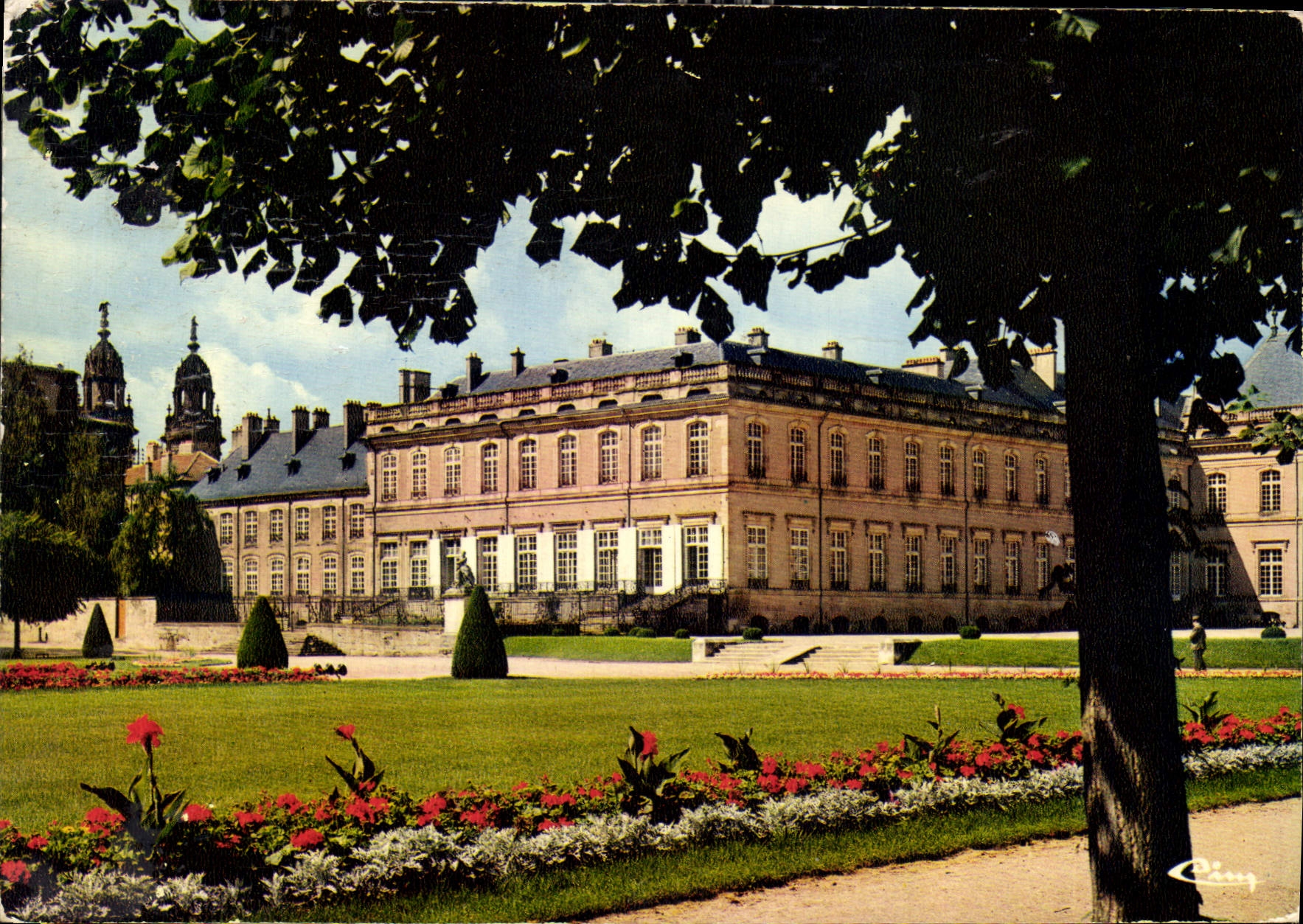 CPM Luneville M et M Le parc et chateau