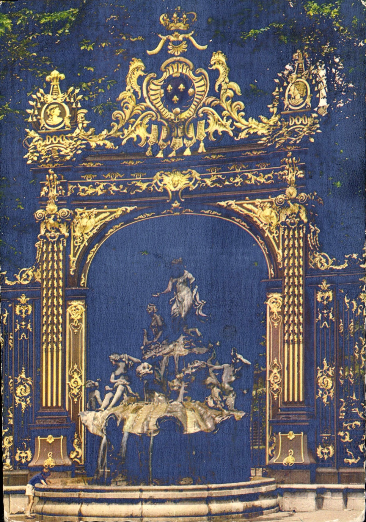 CPM Nancy M et M La Fontaine d'Amphitrite