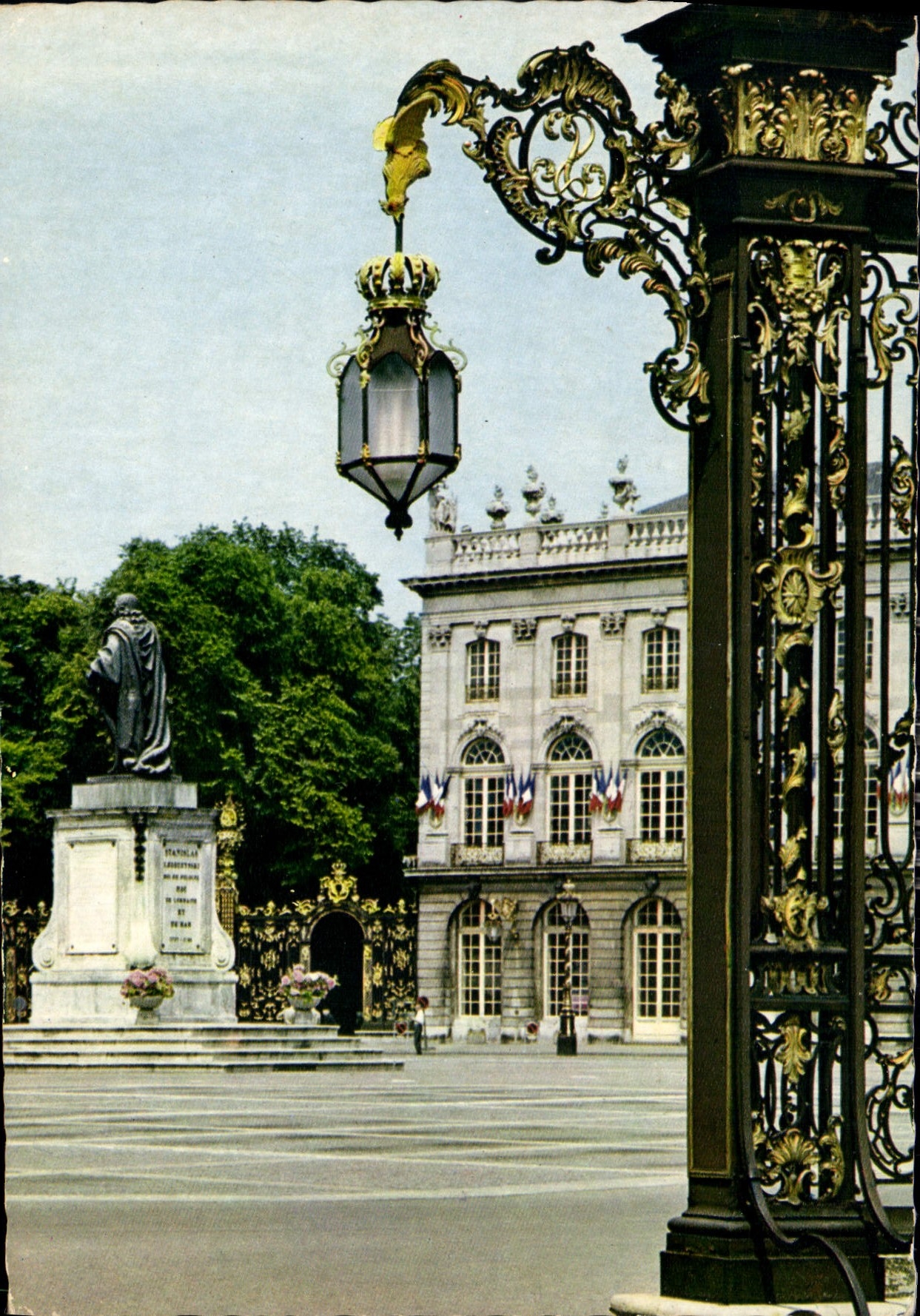 CPM Nancy M et M La Ville aux Portes d'Or Place Stanislas 