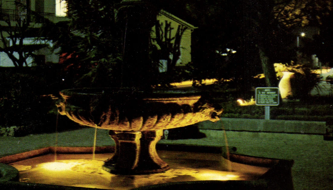 CPM Peymeinade Alpes Maritimes La Fontaine du Square Joseph Cauvin