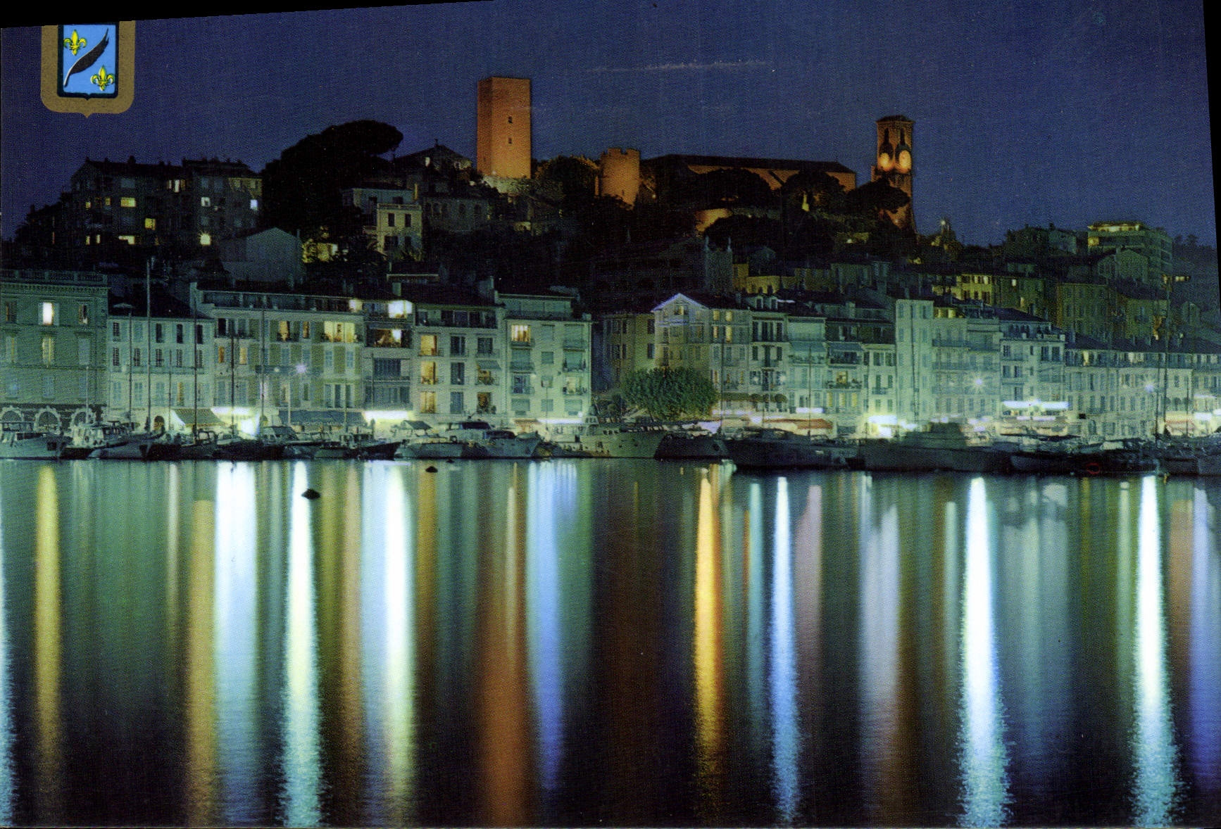 CPM Cannes la nuit le Quai Saint Pierre et le Suquet 
